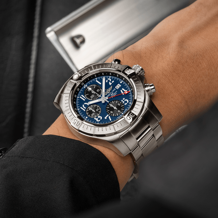 ブライトリング BREITLING A13317 アベンジャー クロノグラフ 45 自動巻き メンズ 美品 _765171