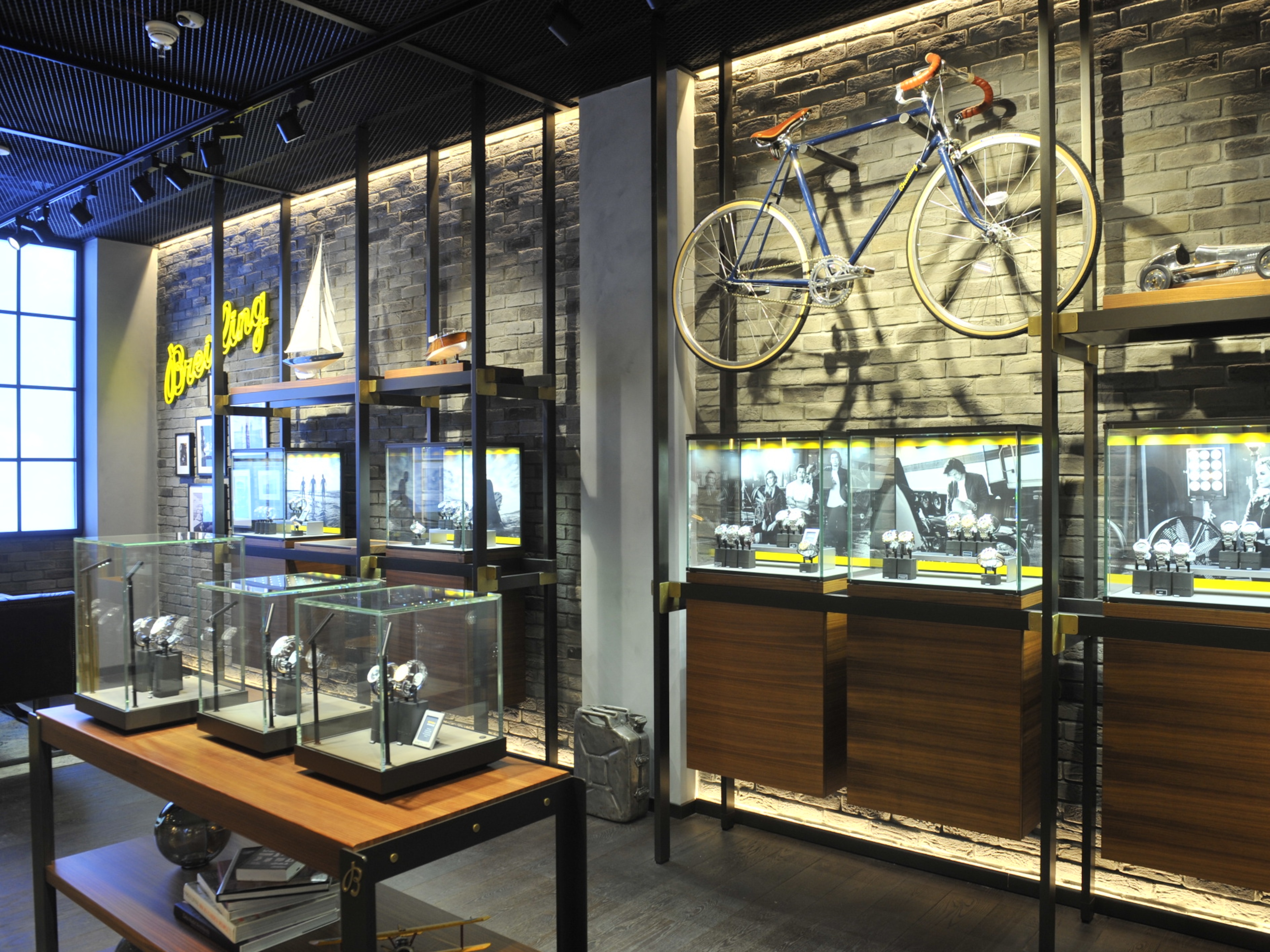BREITLING BOUTIQUE DUBAI MALL OF EMIRATES