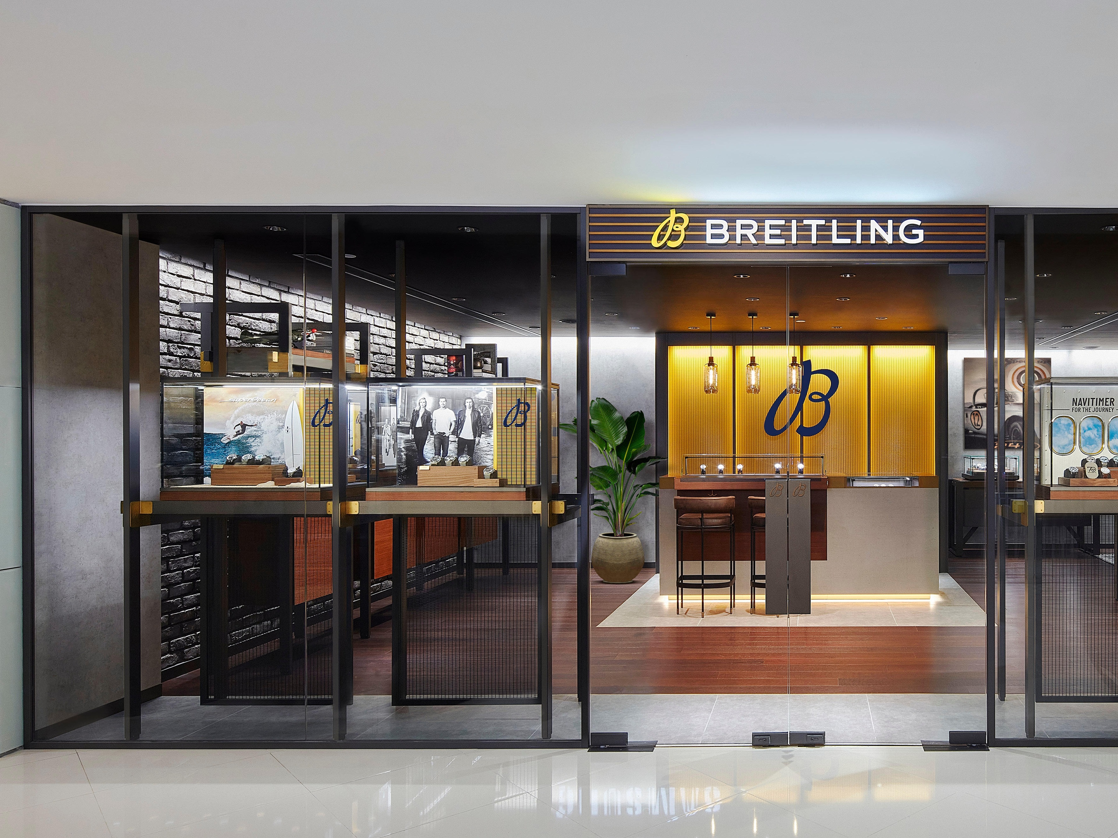 BREITLING BOUTIQUE HONG KONG HARBOURCITY