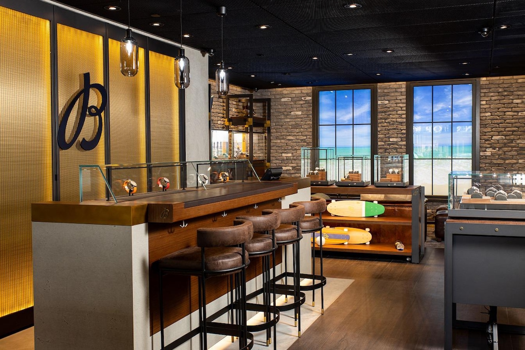 BREITLING BOUTIQUE NASSAU BAY STREET