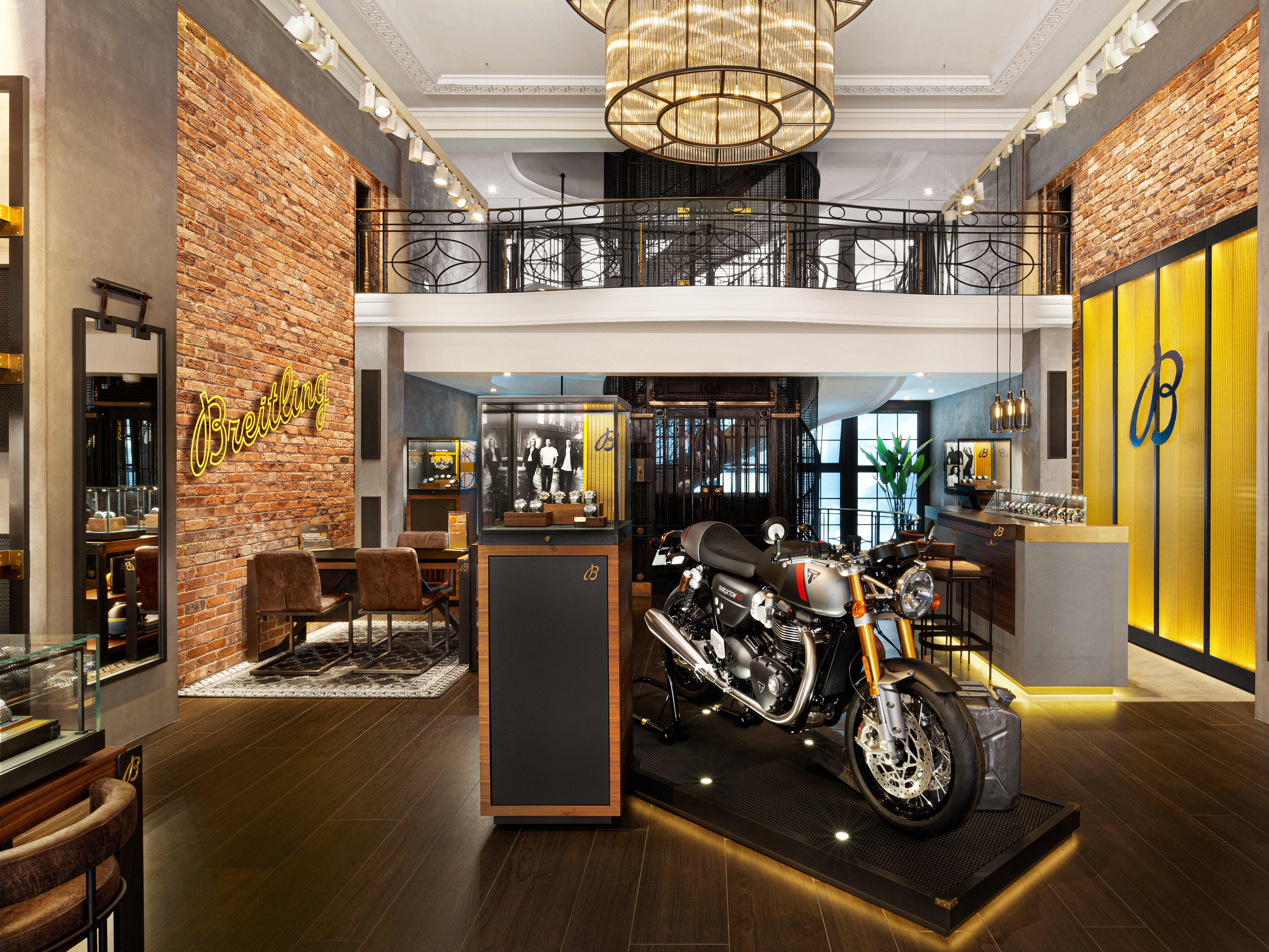 BREITLING BOUTIQUE LONDON REGENT STREET