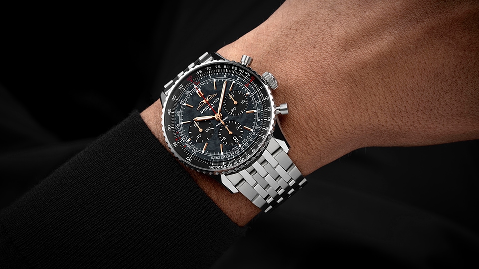 News - Navitimer B01 Chronograph 43 Japan Edition - Image Carousel - JP