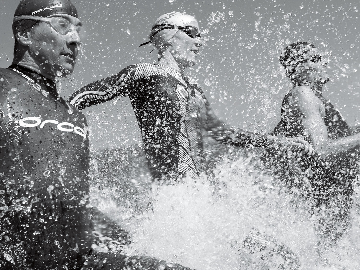 Tres atletas Ironman representan la colección Ironman Breitling
