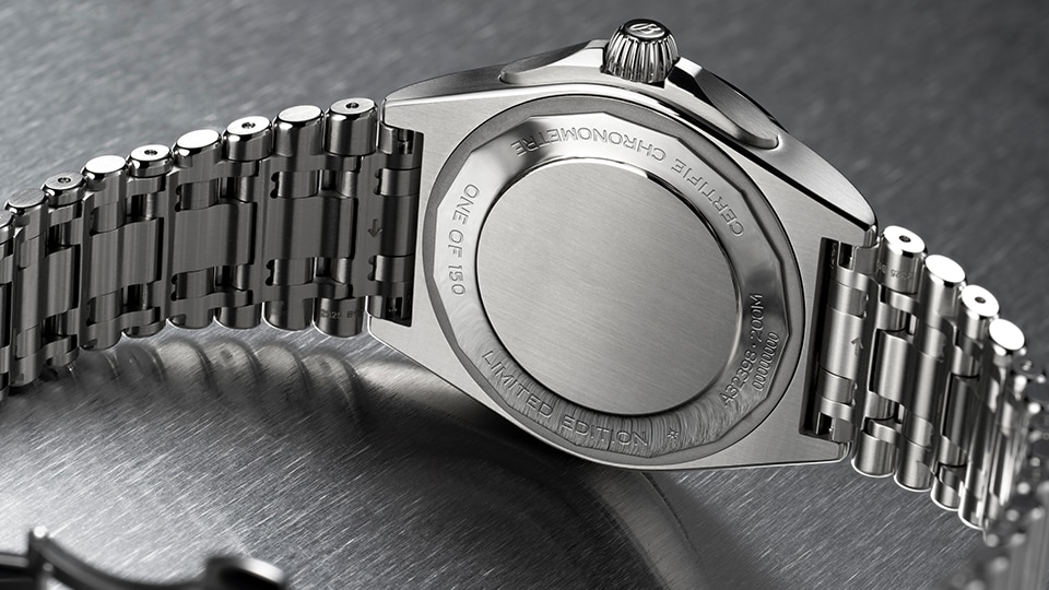 News - Chronomat GMT 40 Japan Limited - Image Carousel - JP