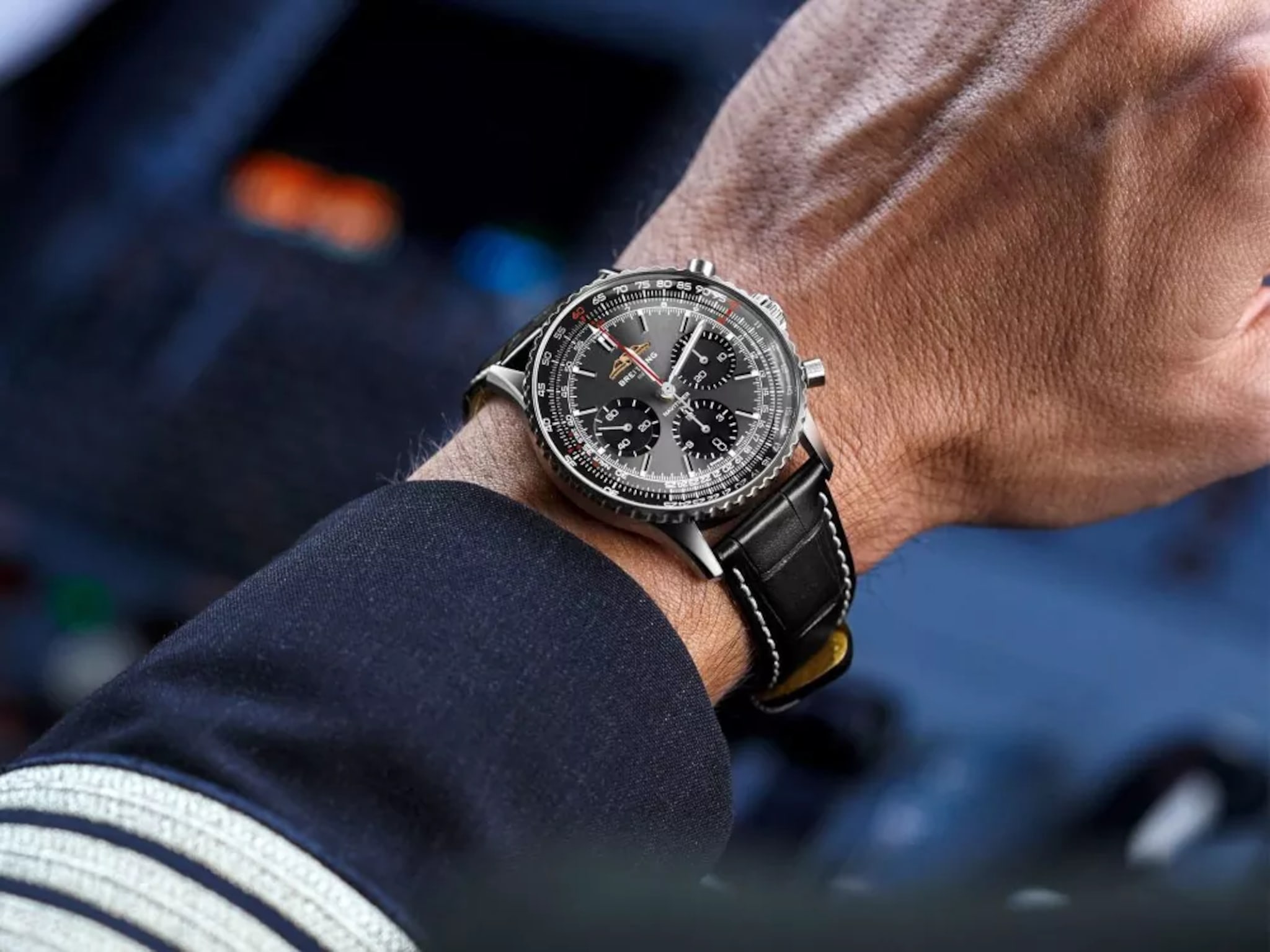 NAVITIMER B01 SWISS LIMITED EDITION