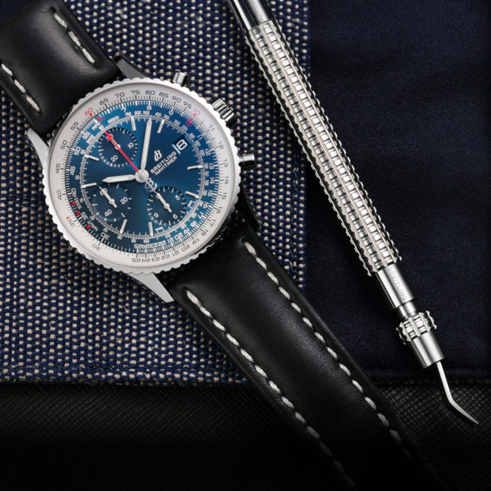 How to change your watch strap (with video) | Breitling
