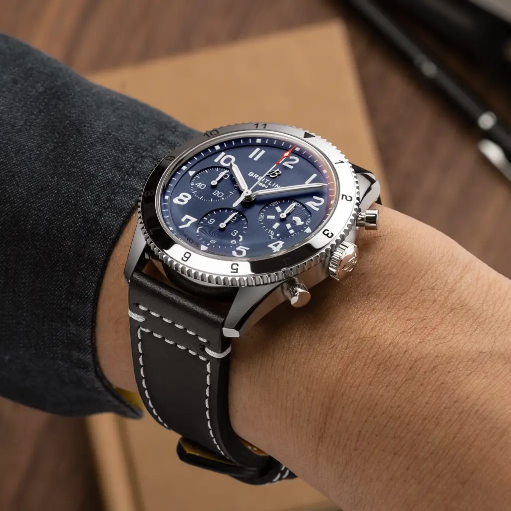 Classic AVI Chronograph 42 Tribute to Vought F4U Corsair - A233801A1C1X1 - image 5