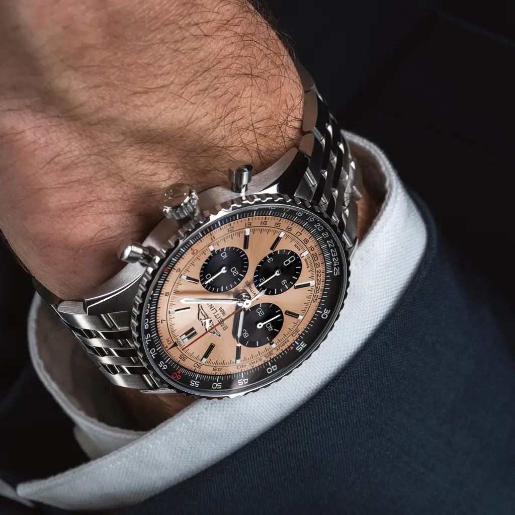 Navitimer B01 Chronograph 43 - AB0138241K1A1 - image 5