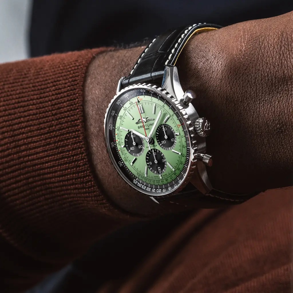 Navitimer B01 Chronograph 43 - AB0138241L1P1 - image 5