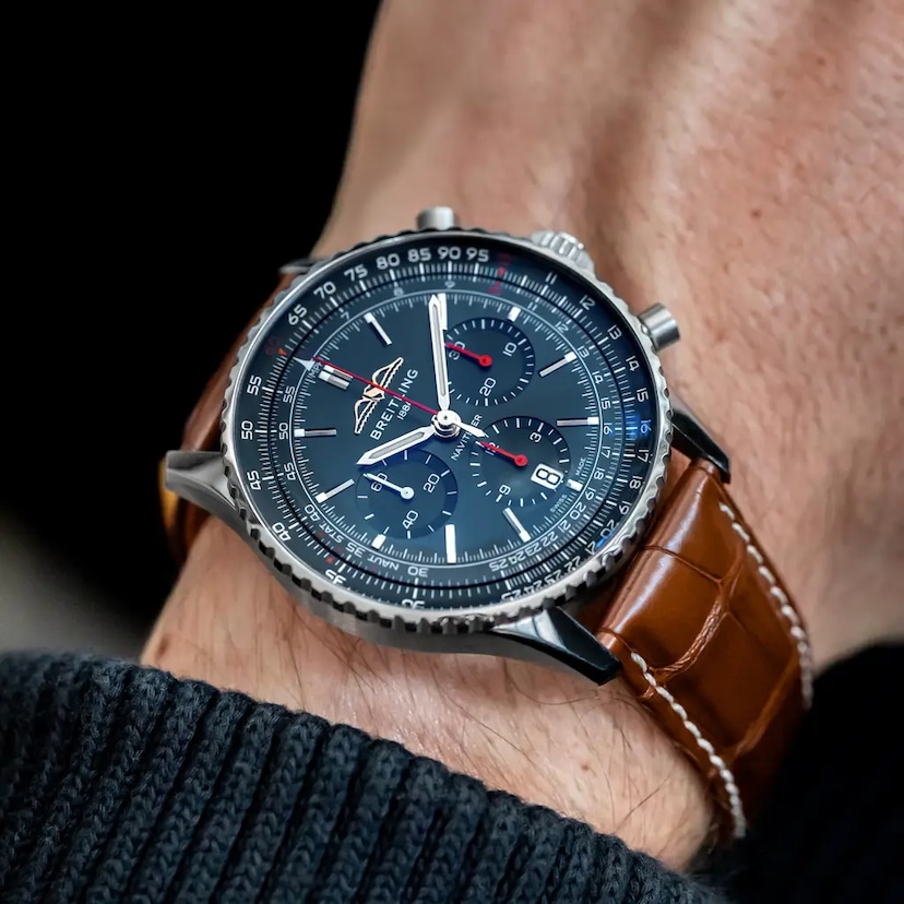 Navitimer B01 Chronograph 43 - AB01383A1C1P1 - image 5