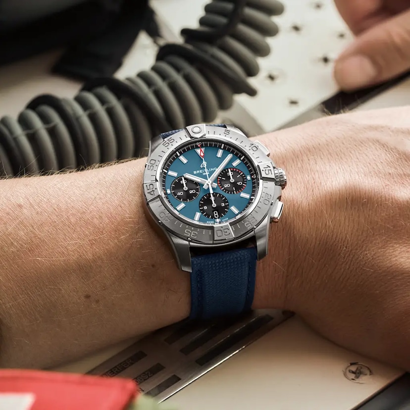 Avenger B01 Chronograph 44 - AB0147101C1X1 - image 5