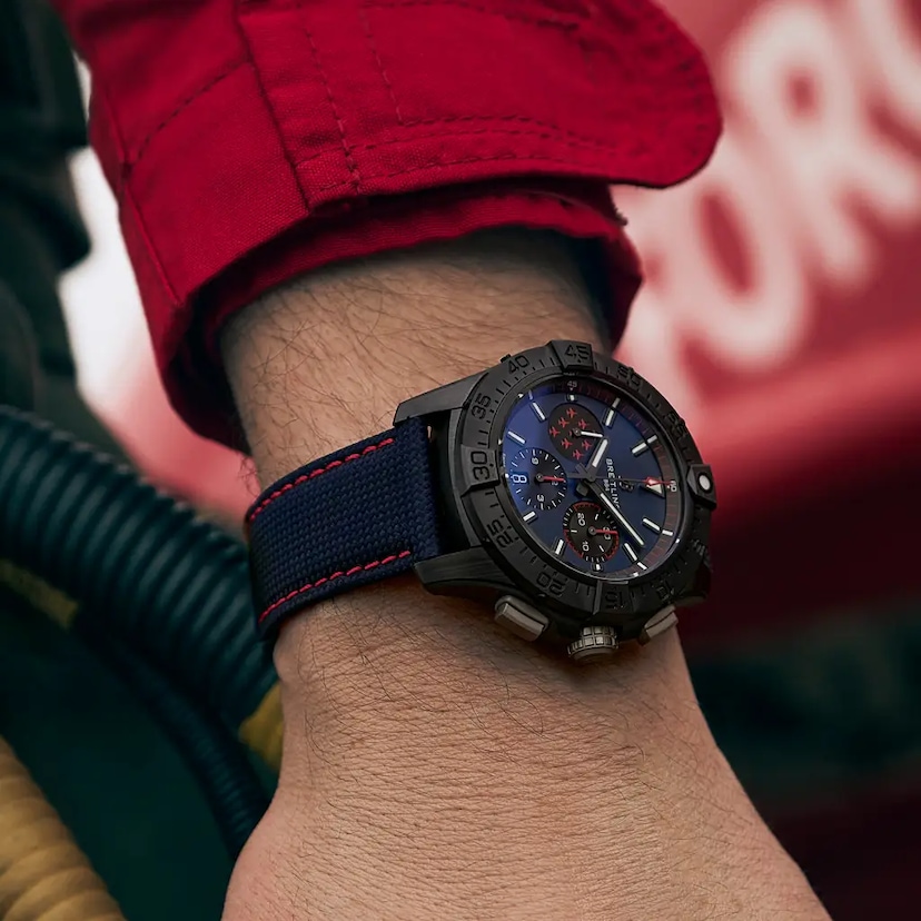 Avenger B01 Chronograph 44 Night Mission Red Arrows - SB01475A1C1X1 - image 5