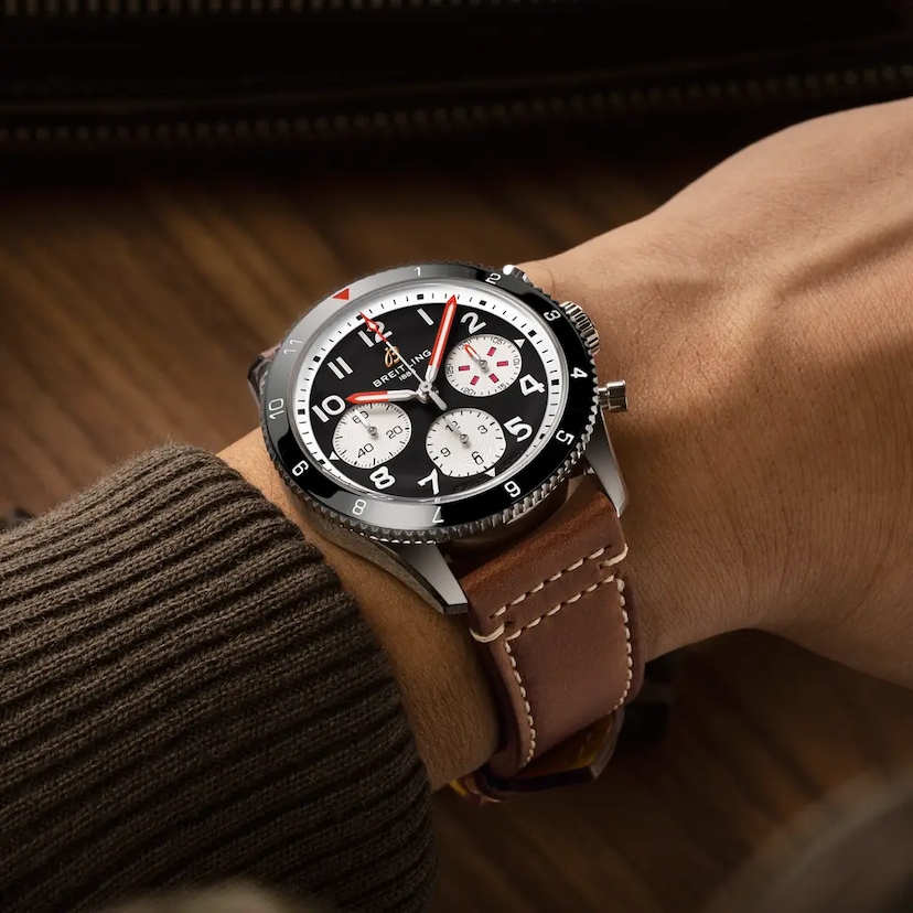 Classic AVI Chronograph 42 Mosquito - Y233801A1B1X1 - image 5
