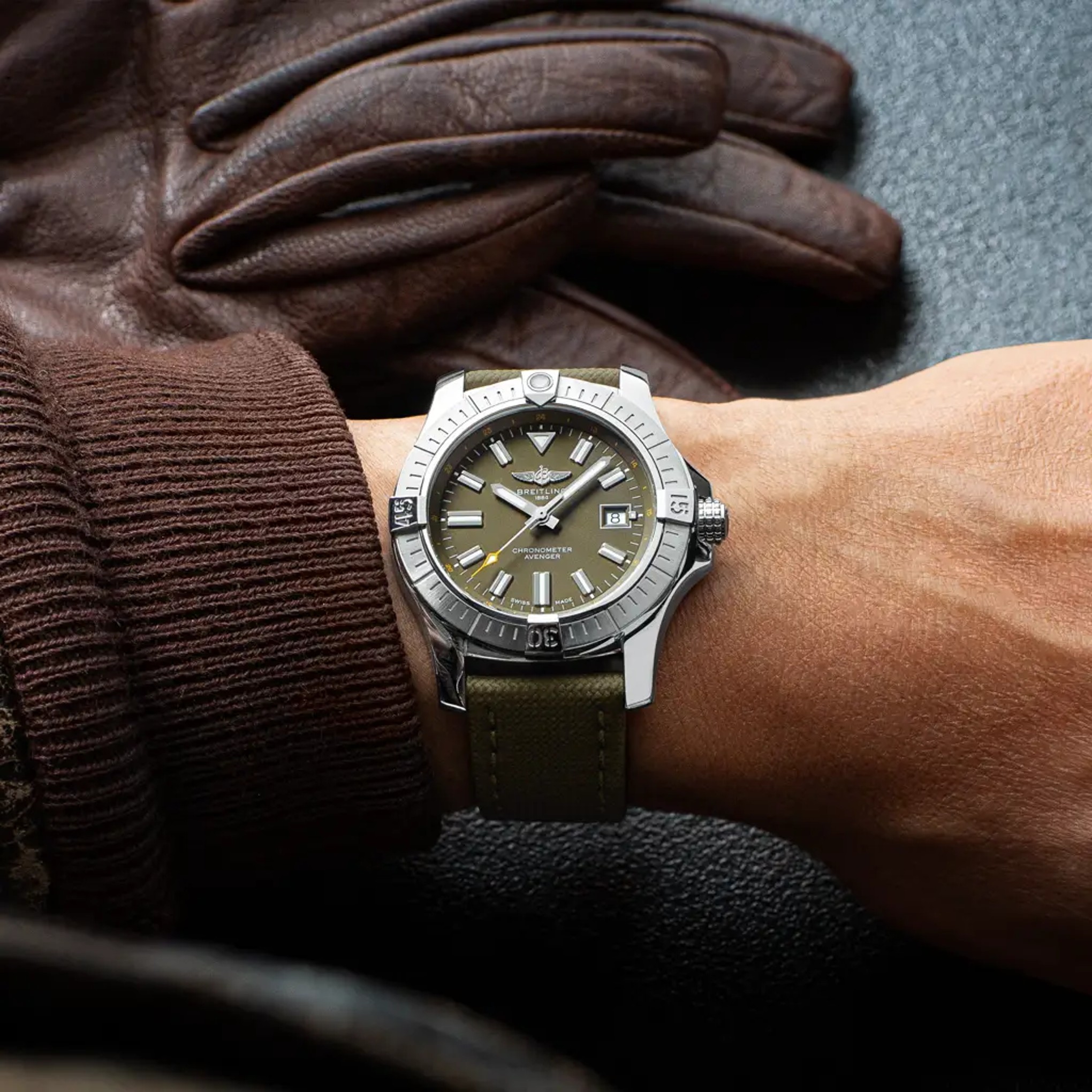 Avenger Automatic 43 - A17318101L1X1 - image 5