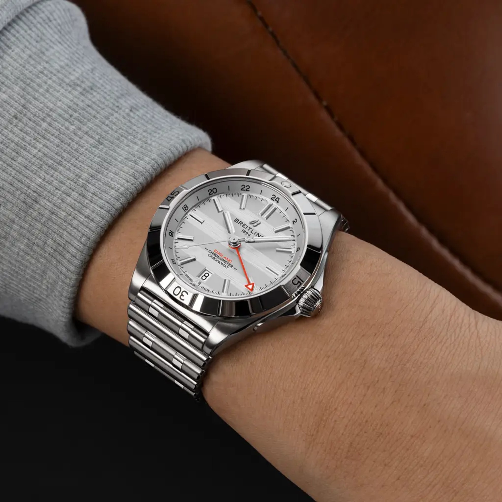 Chronomat Automatic GMT 40 Six Nations England - A323985B1A1A1 - image 5