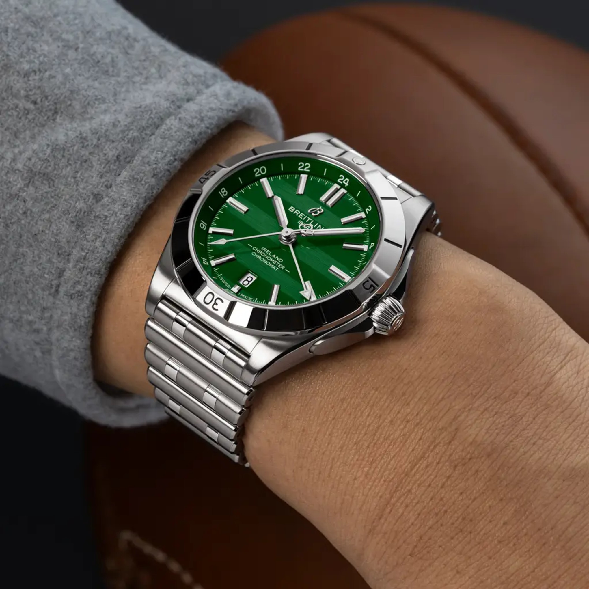 Chronomat Automatic GMT 40 Six Nations Ireland - A323987B1L1A1 - image 5