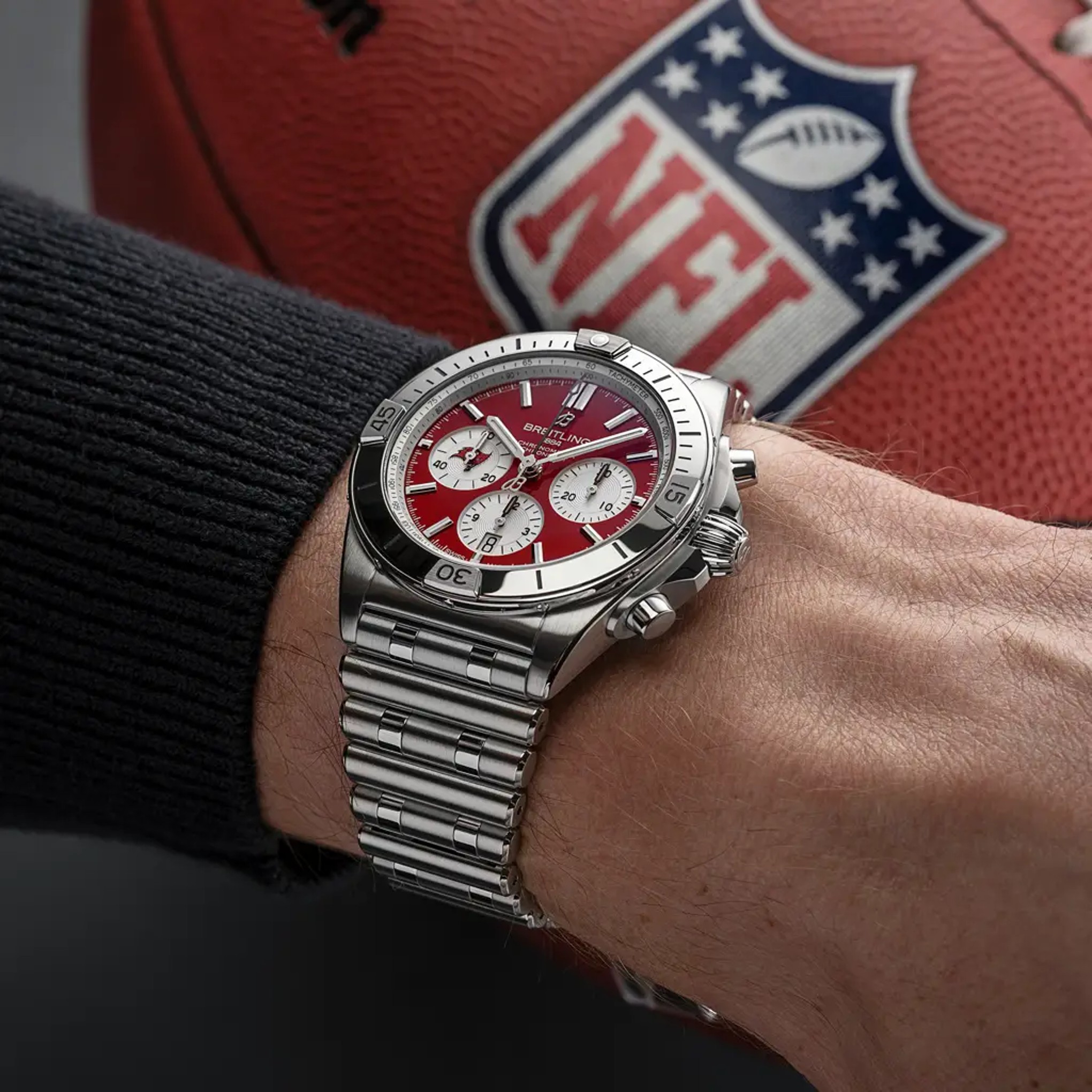 Chronomat B01 42 NFL Tampa Bay Buccaneers Edition - AB01342B1K7A1 - image 5