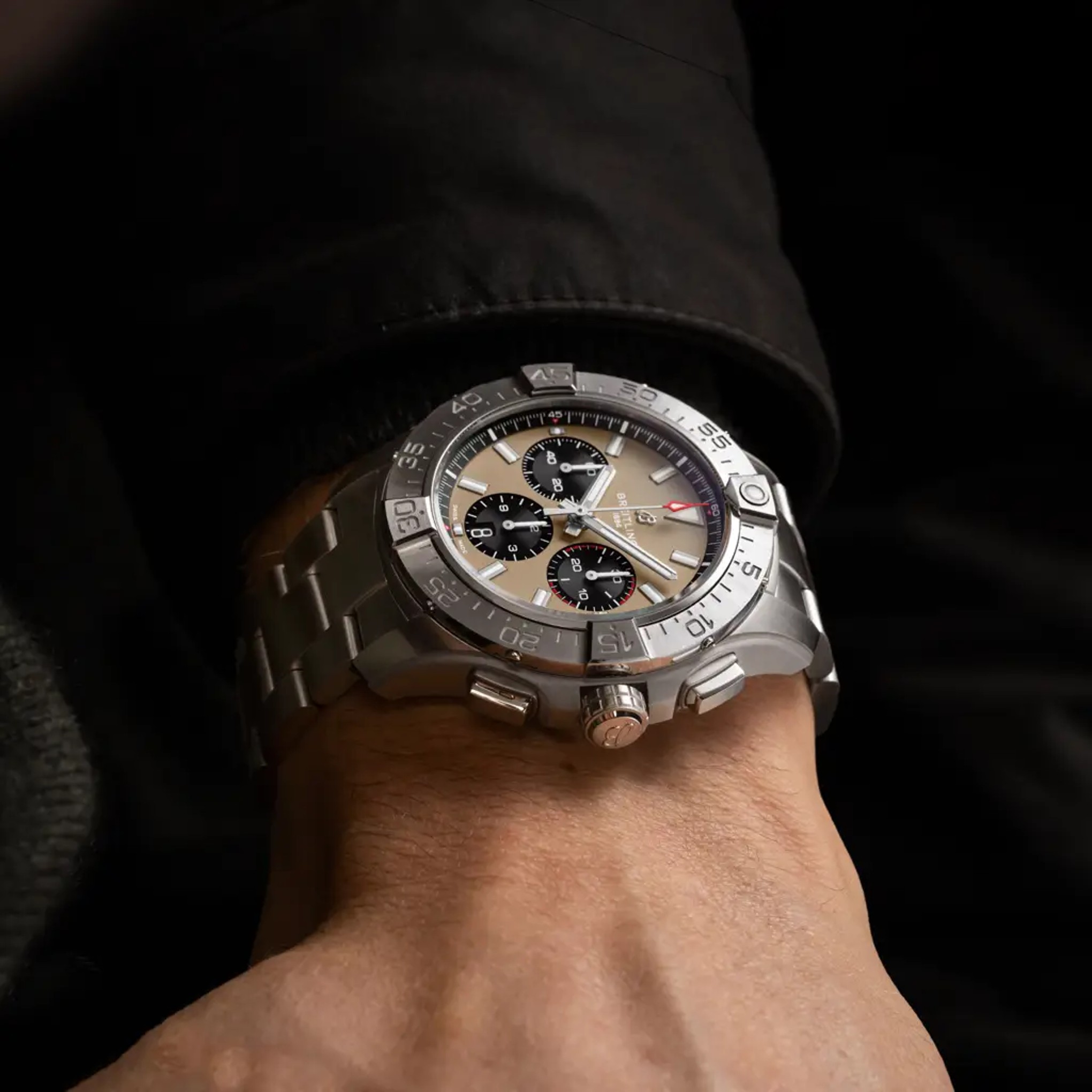 Avenger B01 Chronograph 44 - AB0147101A1A1 - image 5