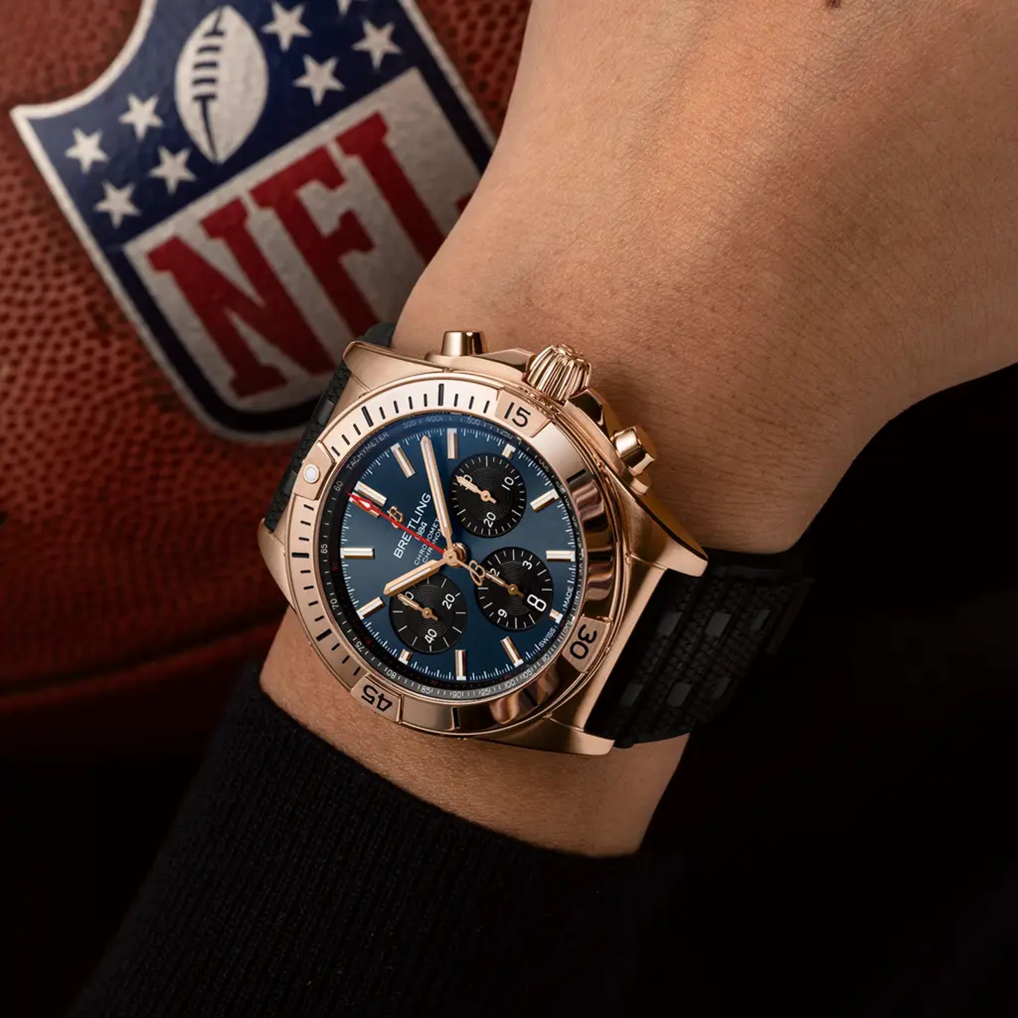 Chronomat B01 42 Super Bowl LVIII - RB01343A1C1S1 - image 5