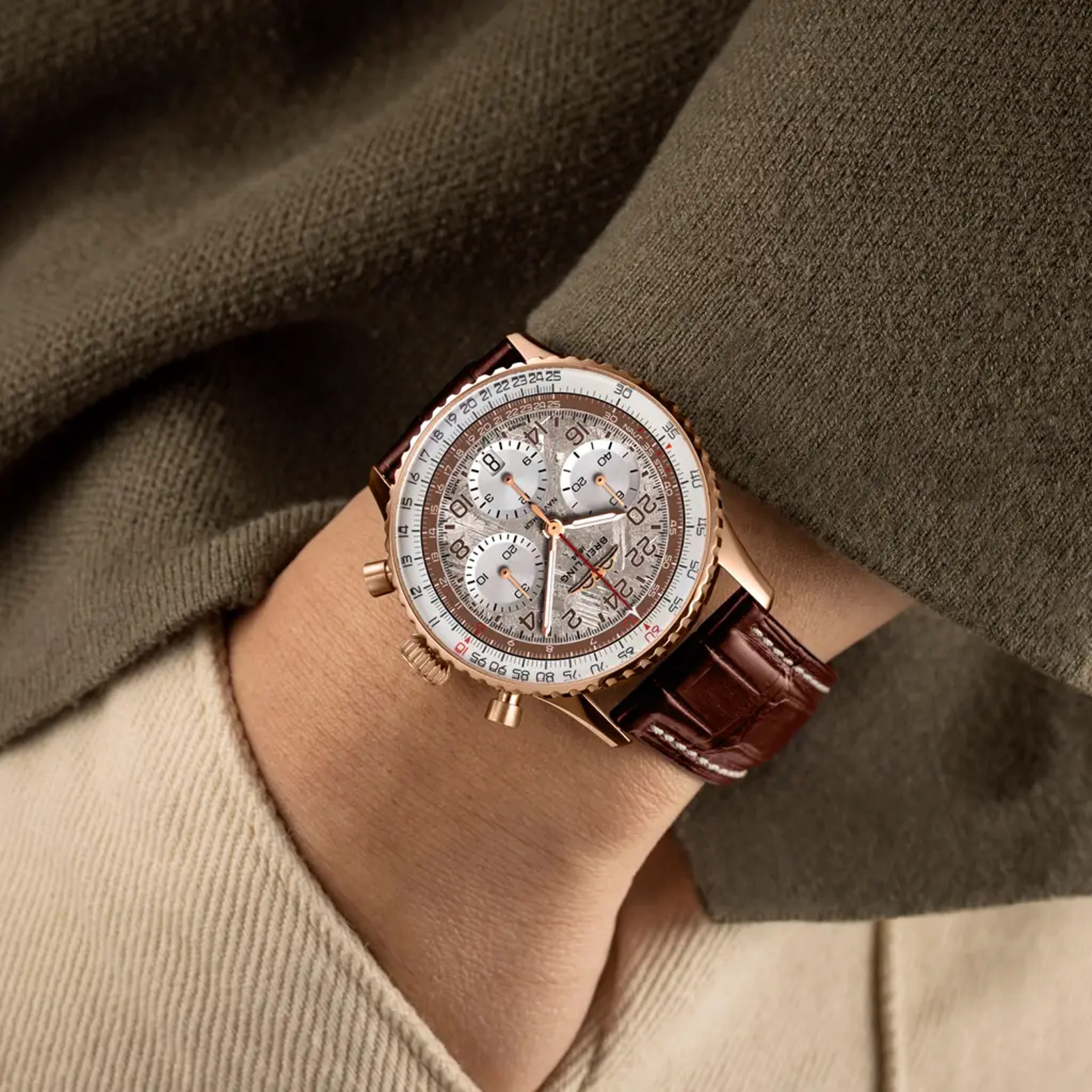 Navitimer B02 Chronograph 41 Cosmonaute - RB02301A1G1P1 - image 5