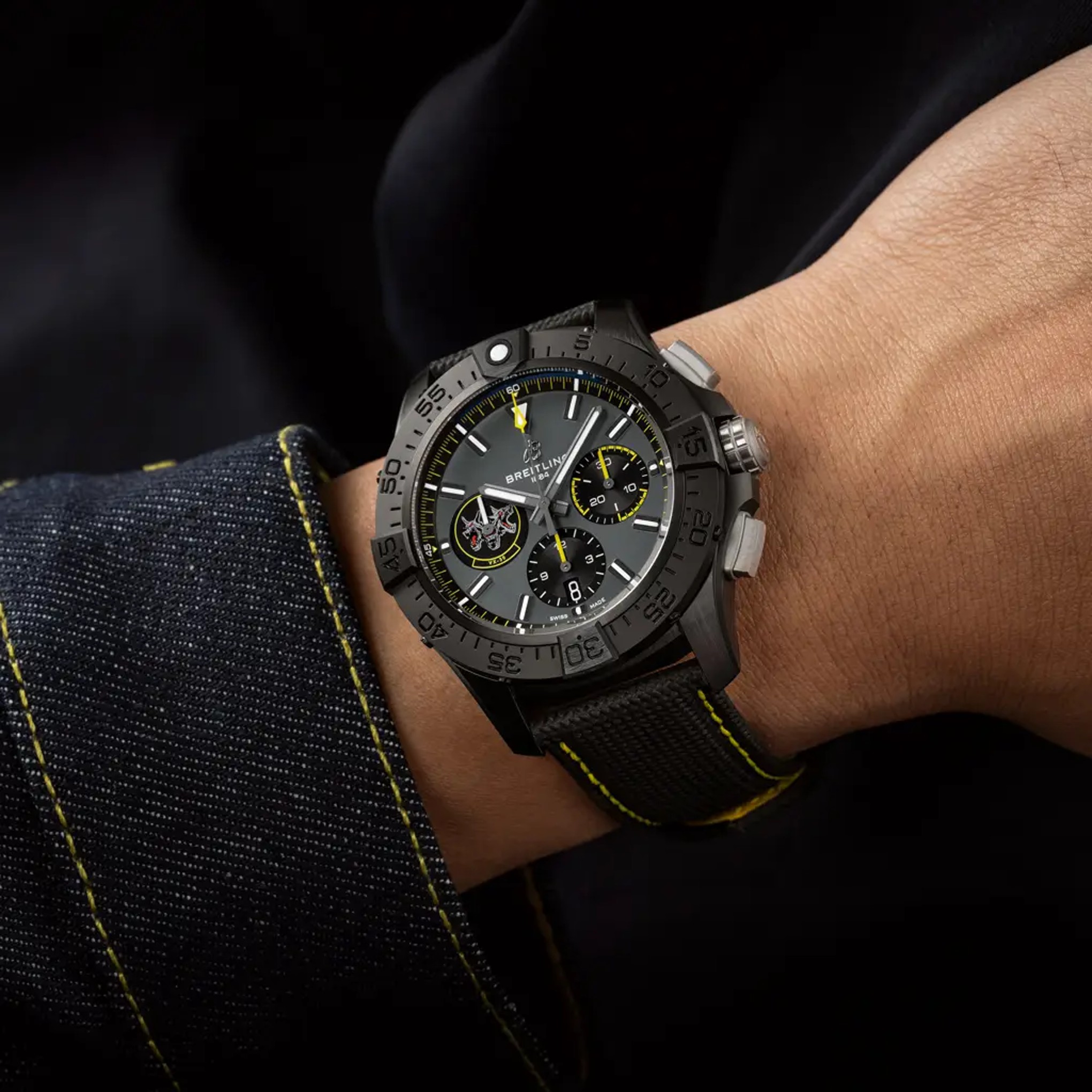 Avenger B01 Chronograph 44 Night Mission Bloodhounds - SB01472A1B1X1 - image 5