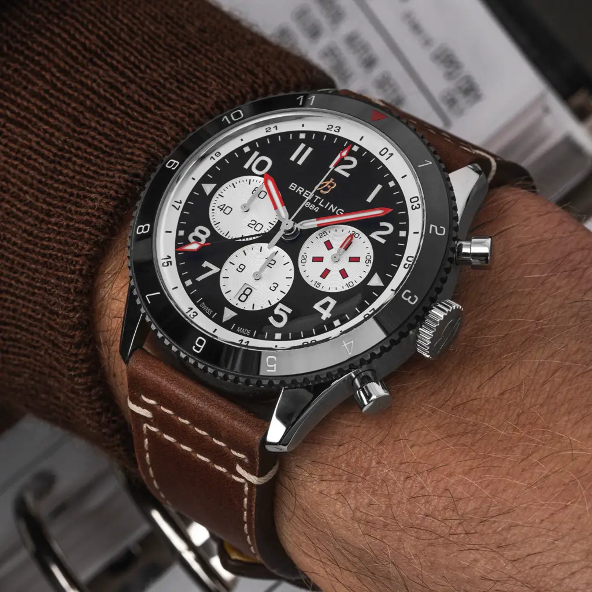 Super AVI B04 Chronograph GMT 46 Mosquito - YB04451A1B1X1 - image 5