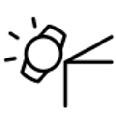 {generated} 激しい稲妻が険しい山頂を照らし、ブライイトリングが象徴する耐衝撃性と力強さを想起させる情景