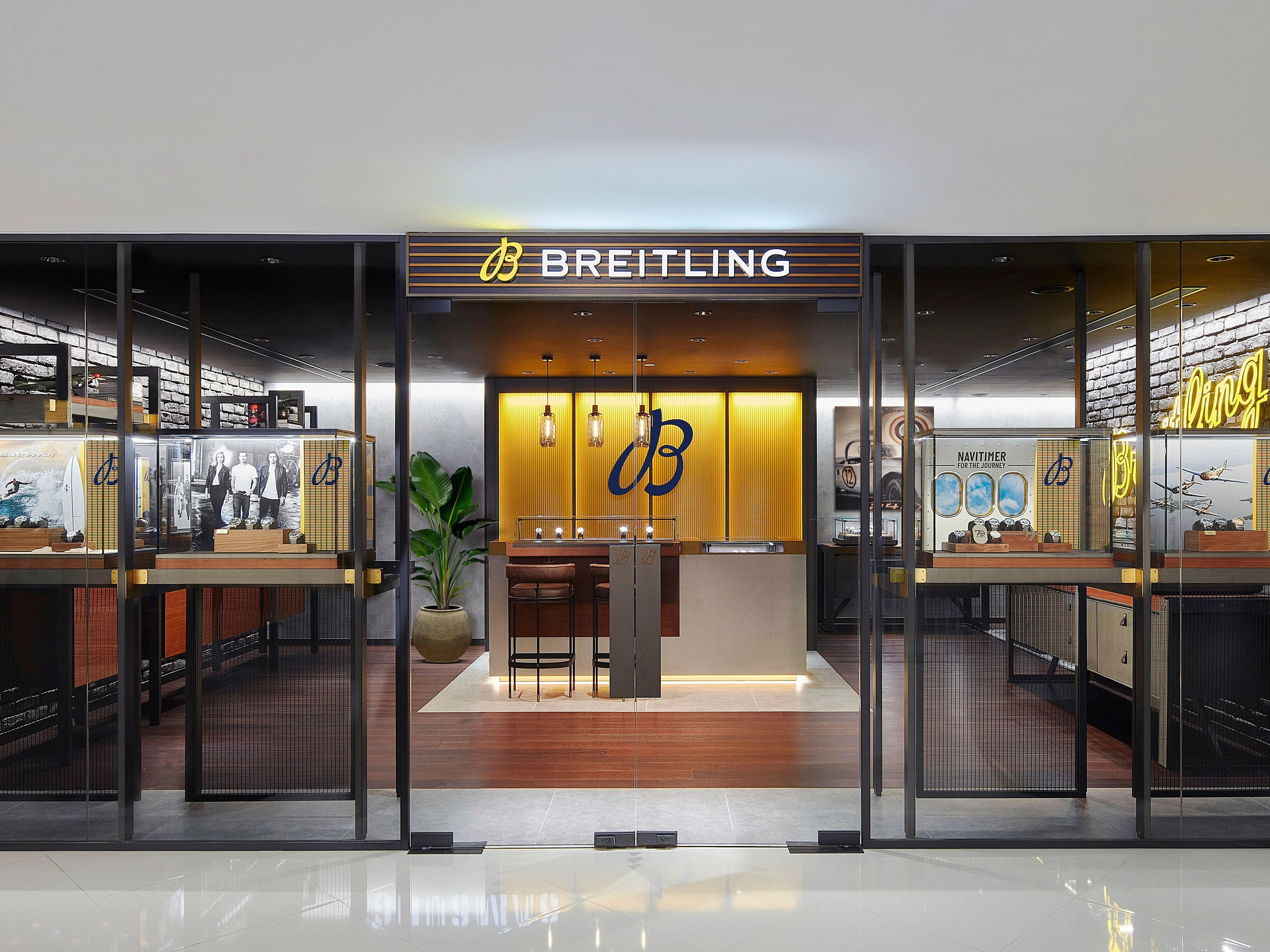 BREITLING BOUTIQUE HONG KONG HARBOURCITY
