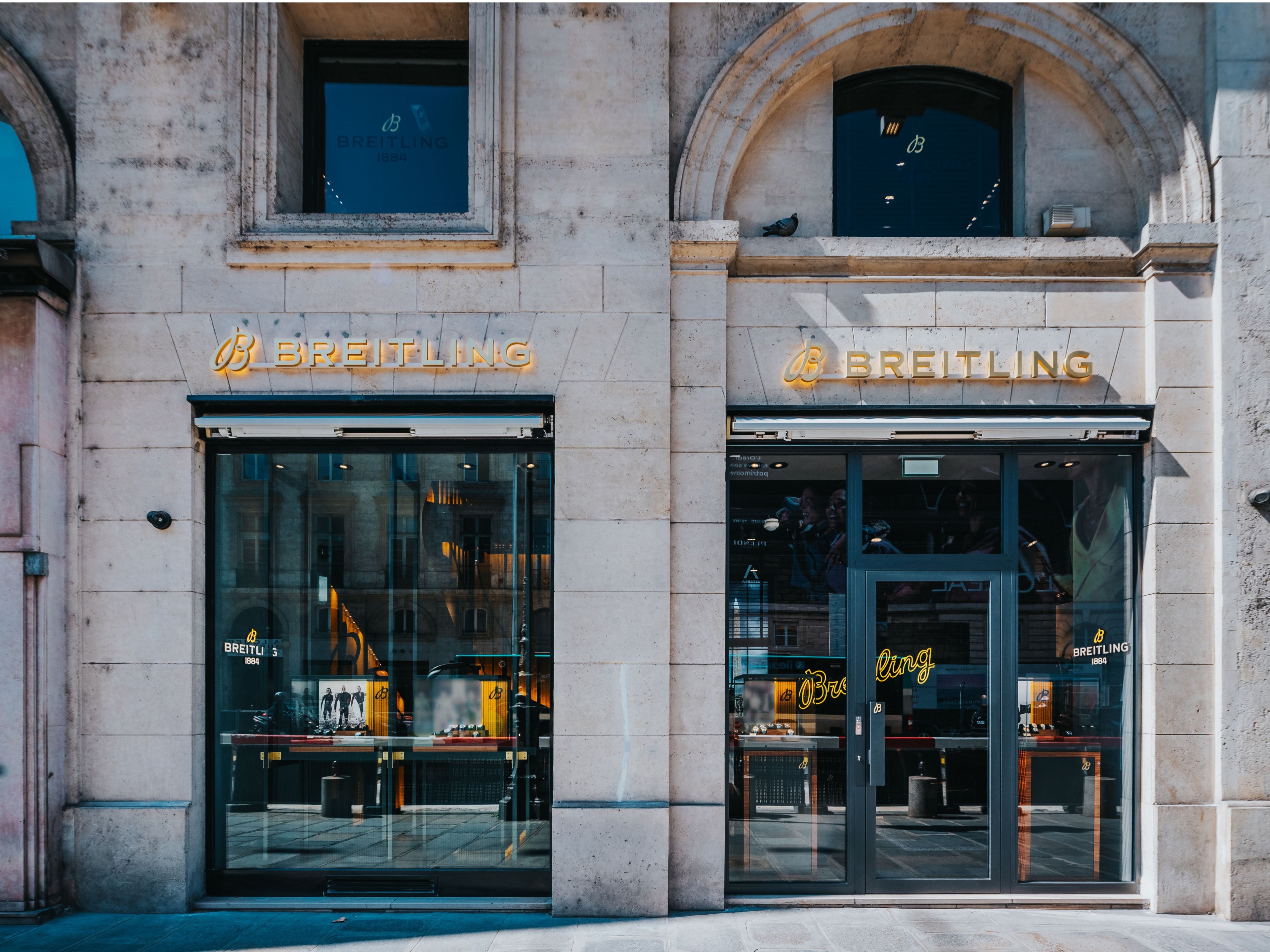 BREITLING BOUTIQUE PARIS ROYALE