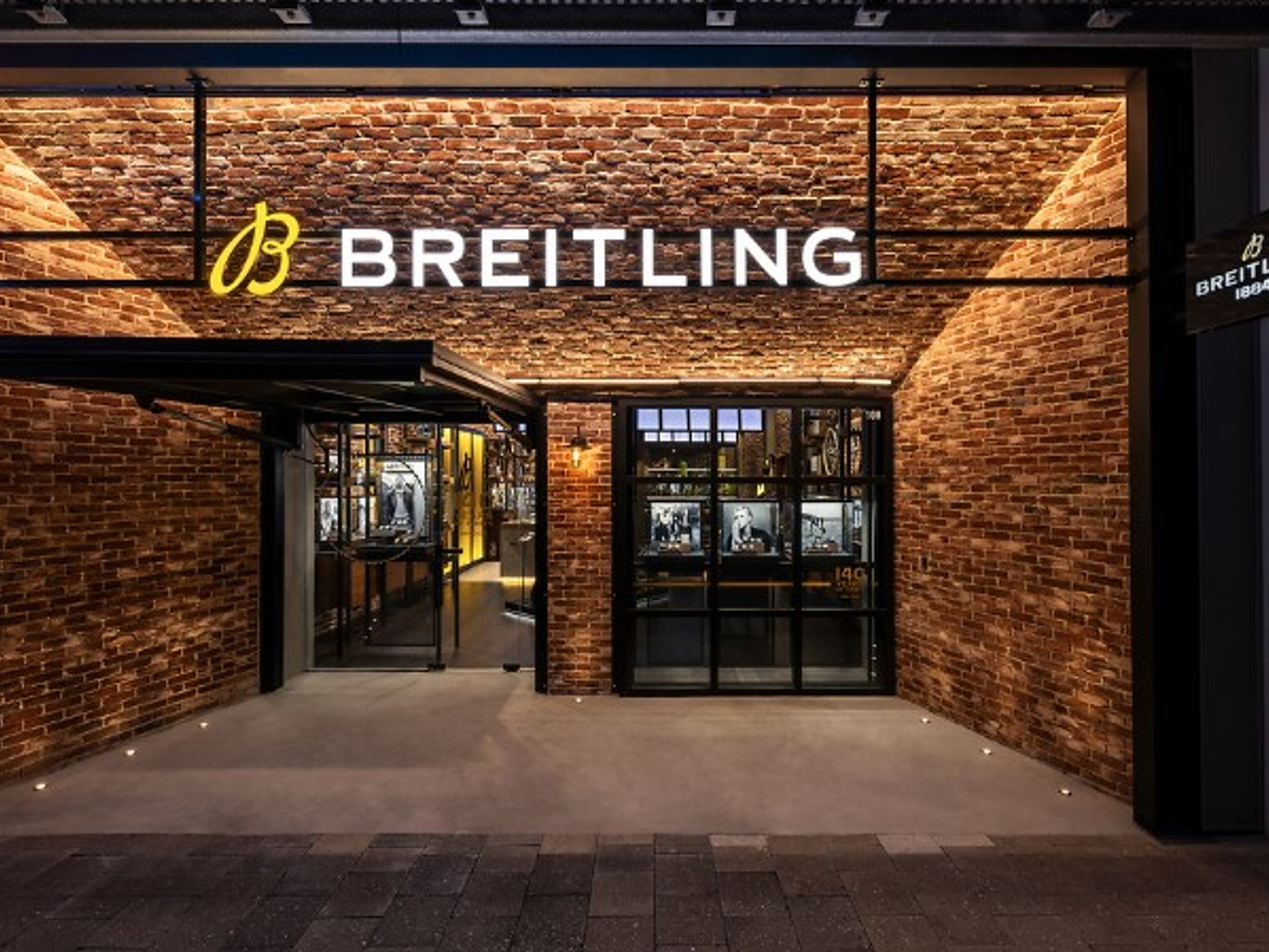BREITLING BOUTIQUE MIAMI DESIGN DISTRICT