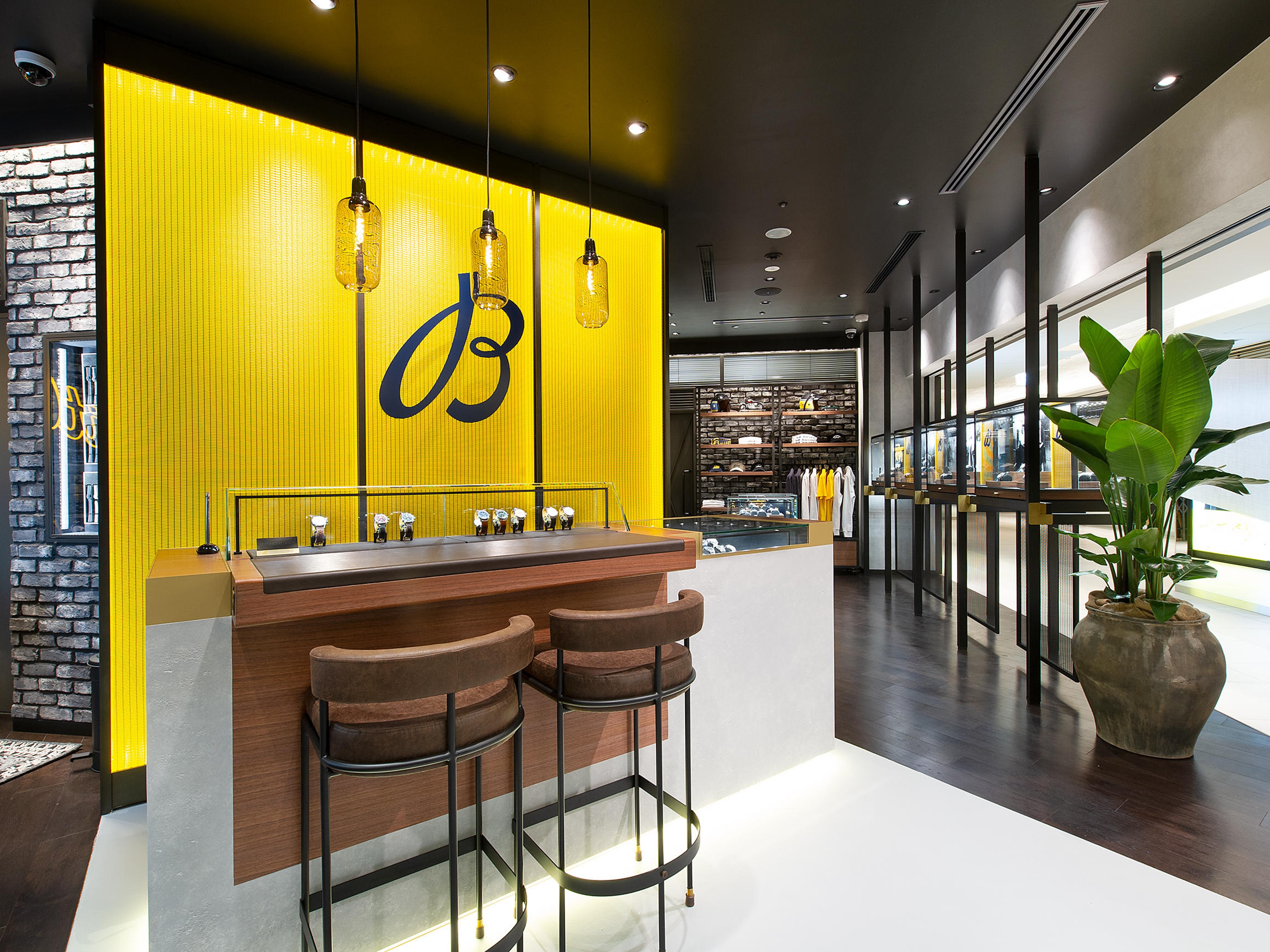 BREITLING BOUTIQUE TOKYO GINZA SIX