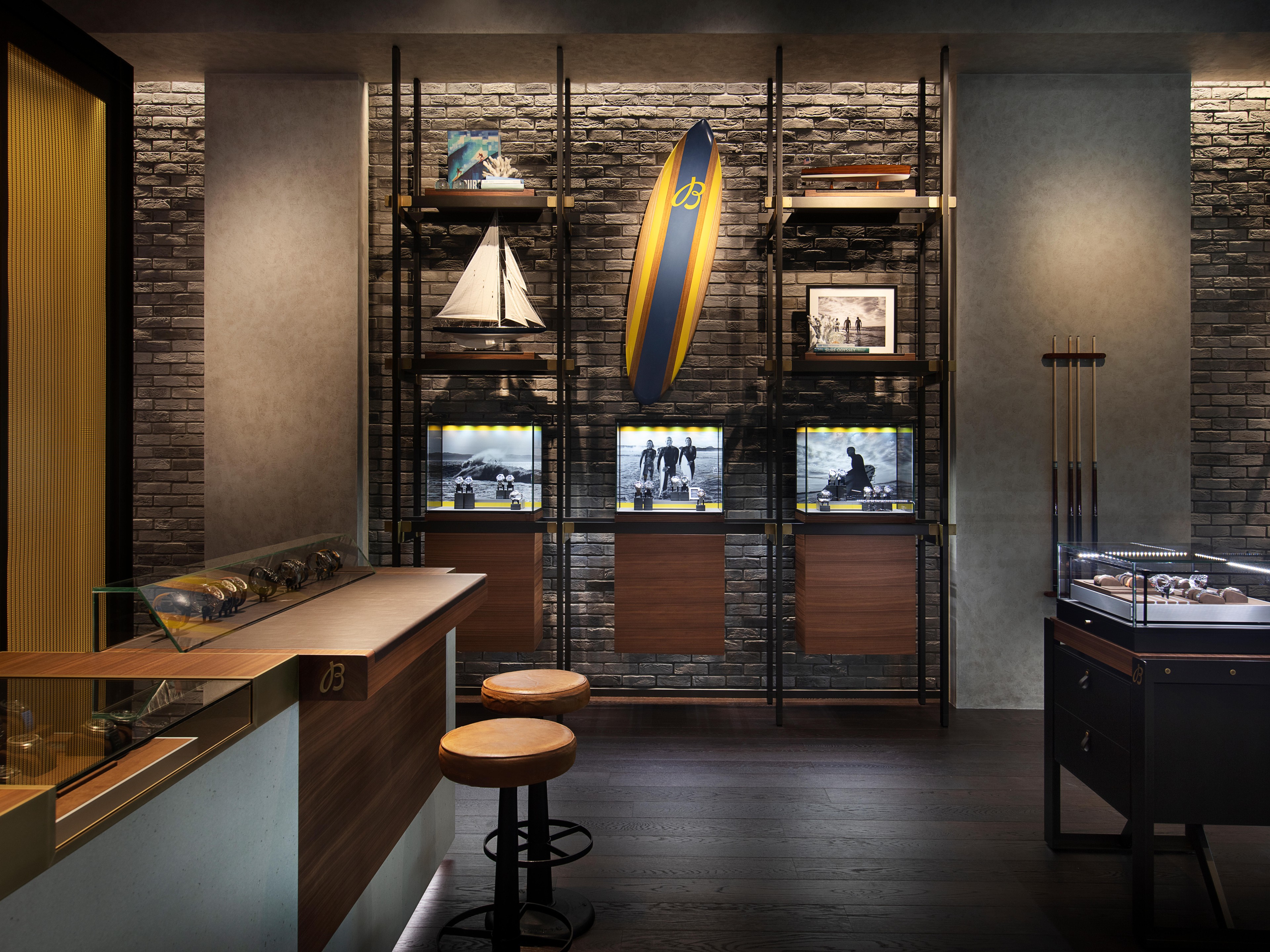 BREITLING BOUTIQUE DUBAI FASHION AVENUE