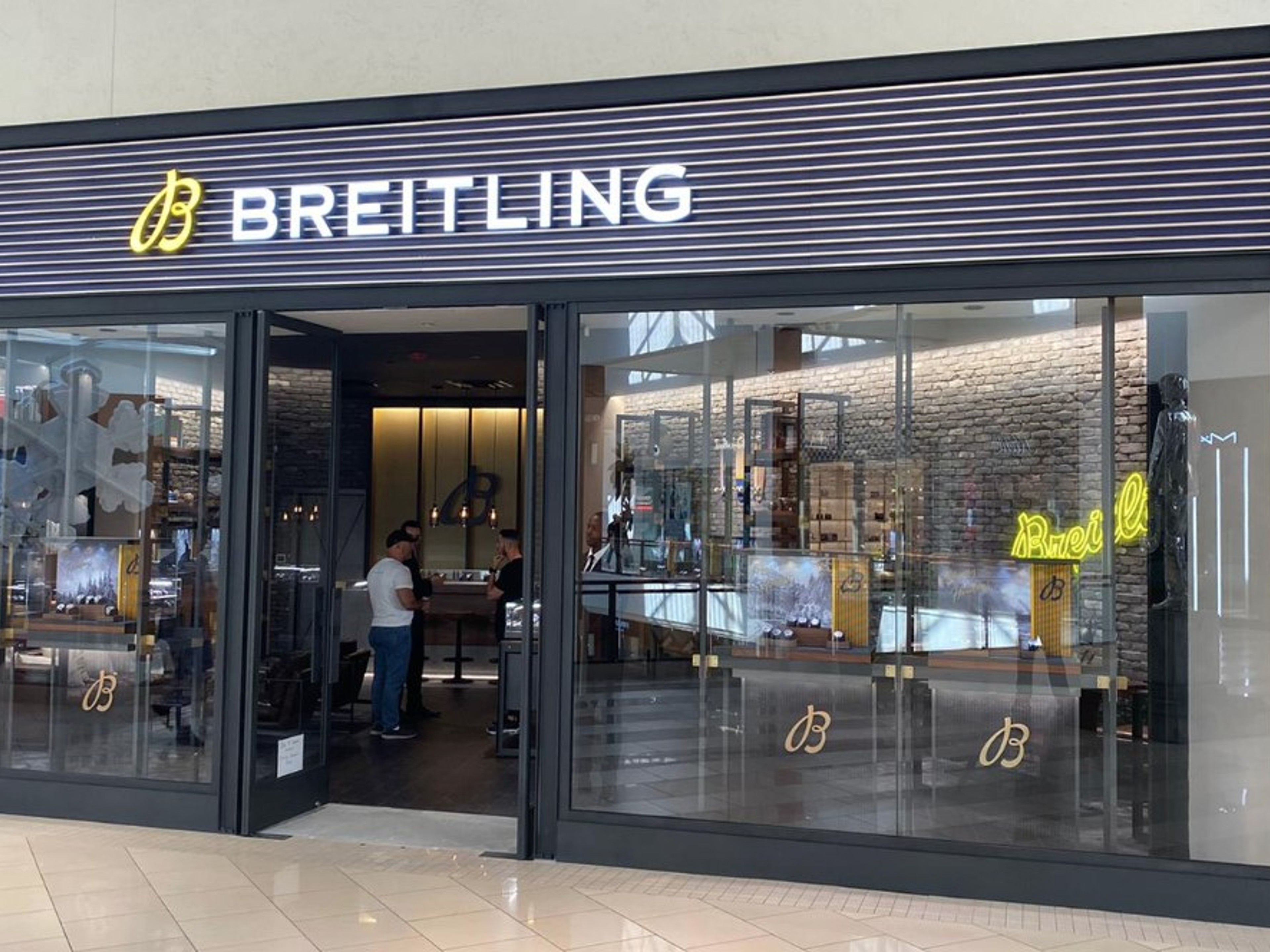 BREITLING BOUTIQUE MIAMI AVENTURA