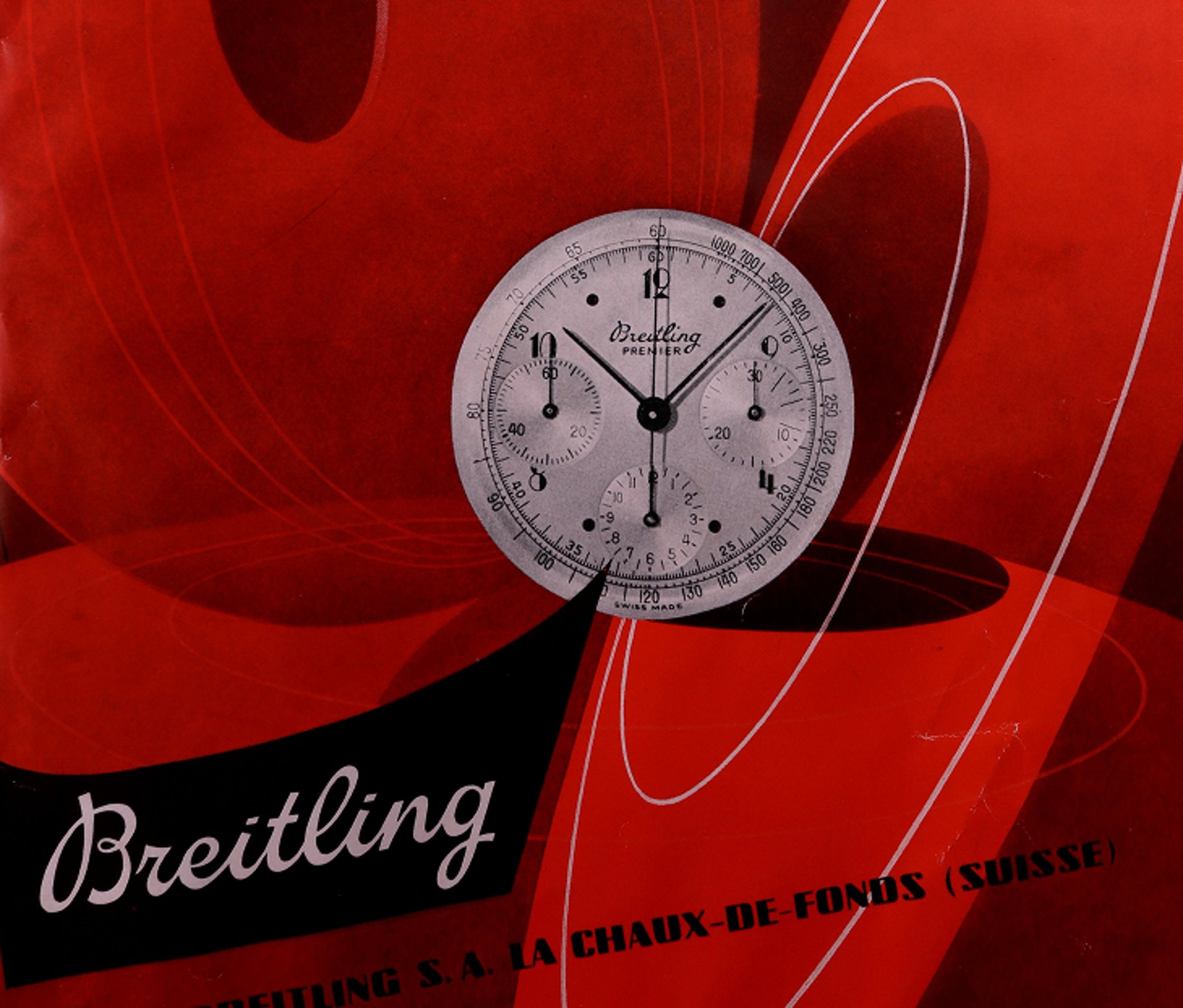 {generated} 復古紅色圖像中呈現置中的Breitling Premier錶盤，展現品牌獨特的1943傳承風格。