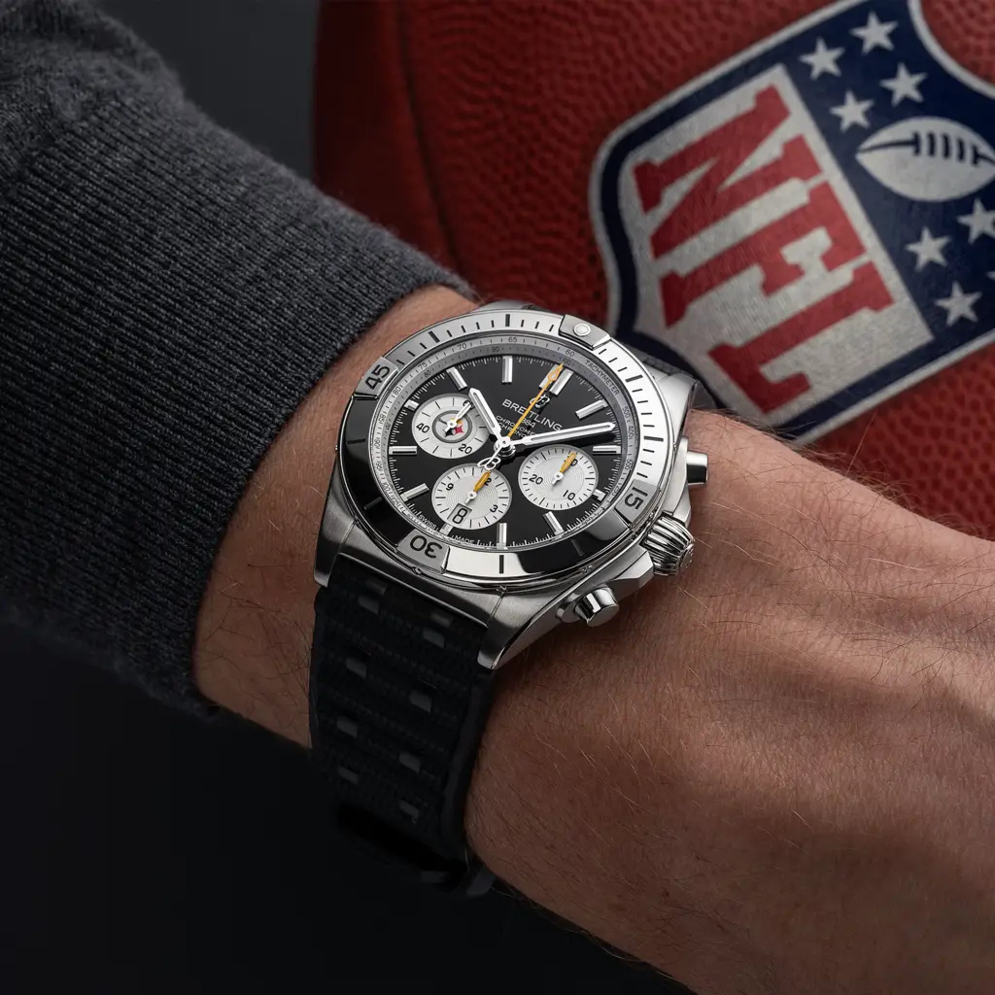 Chronomat B01 42 NFL Pittsburgh Steelers Edition - AB01342B1B2S1 - image 5