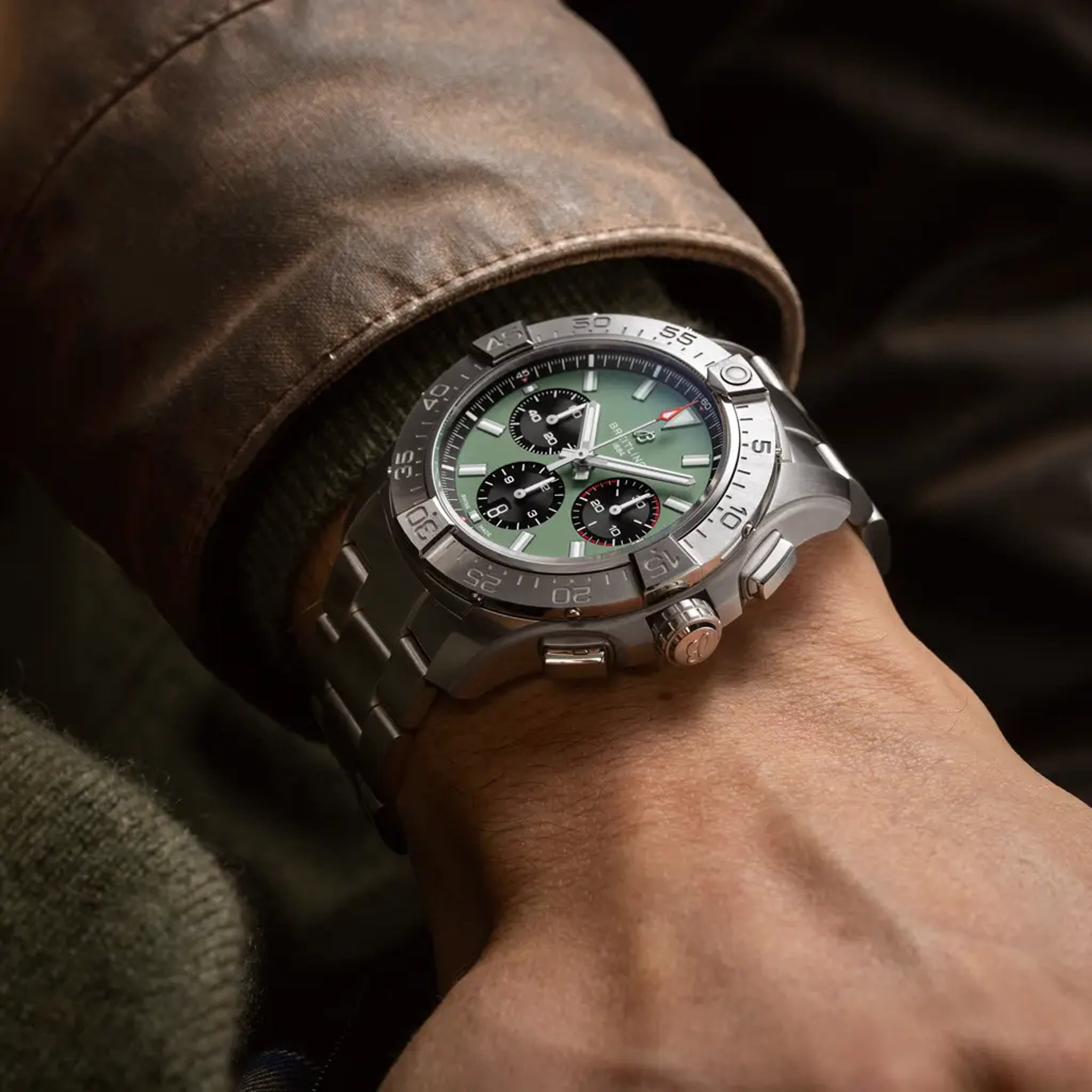 Avenger B01 Chronograph 44 - AB0147101L1A1 - image 5