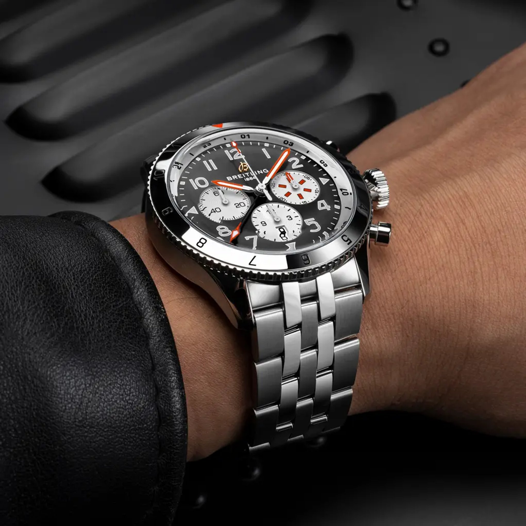 Super AVI B04 Chronograph GMT 46 Mosquito - YB04451A1B1A1 - image 5