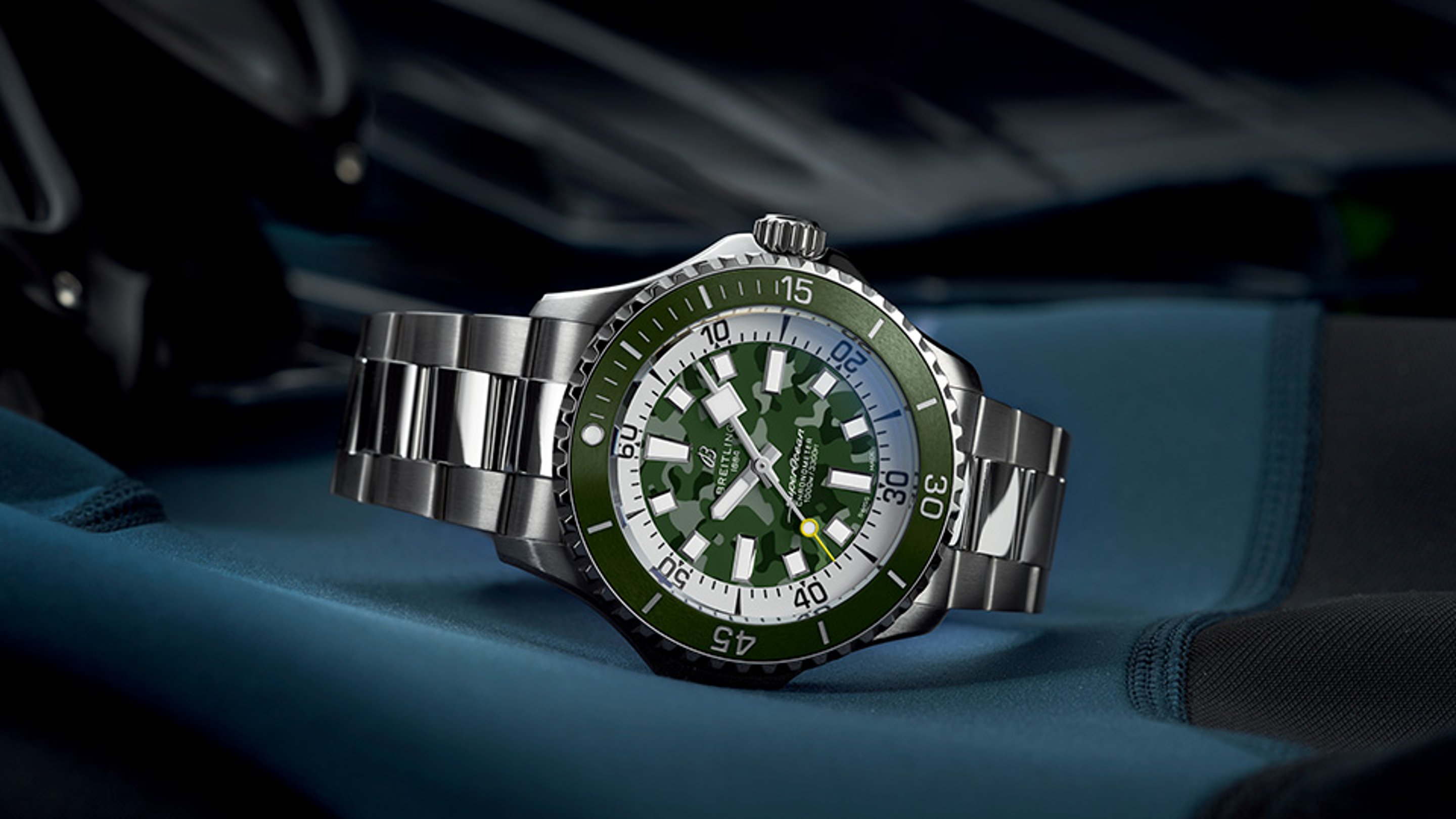 HP Sub banner - SuperOcean 46 Diver (USA - CA)