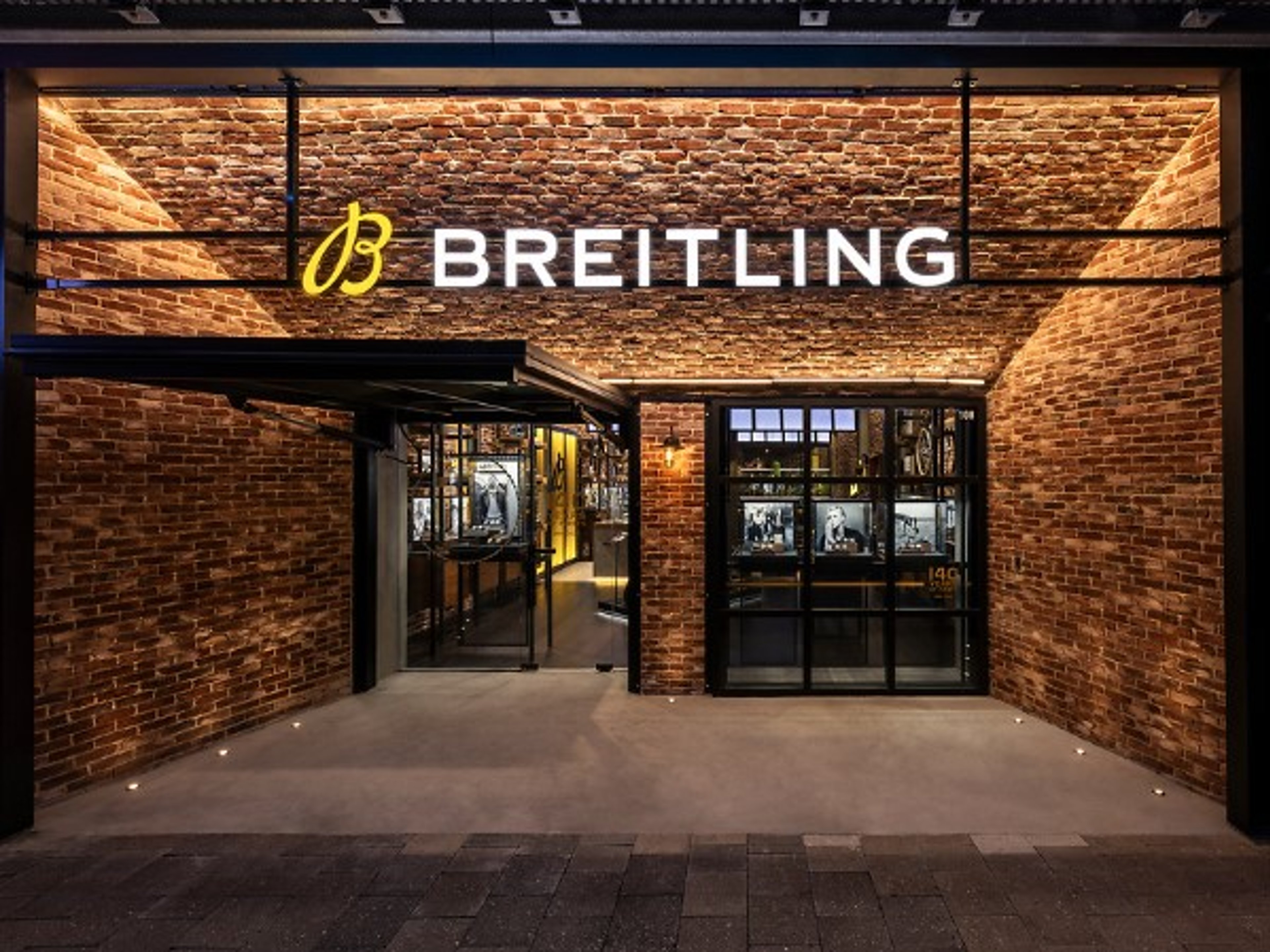 BREITLING BOUTIQUE MIAMI DESIGN DISTRICT