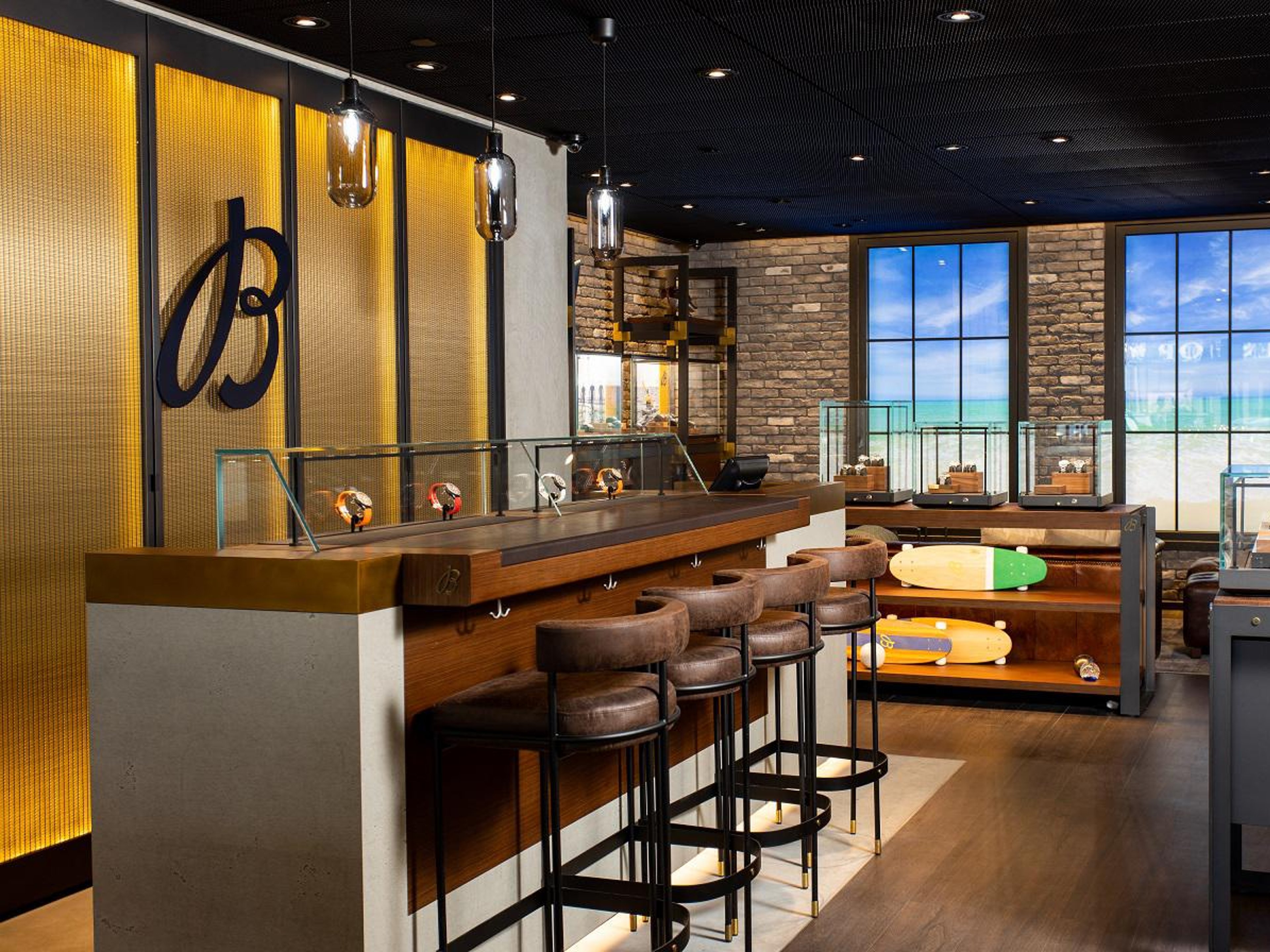 BREITLING BOUTIQUE NASSAU BAY STREET