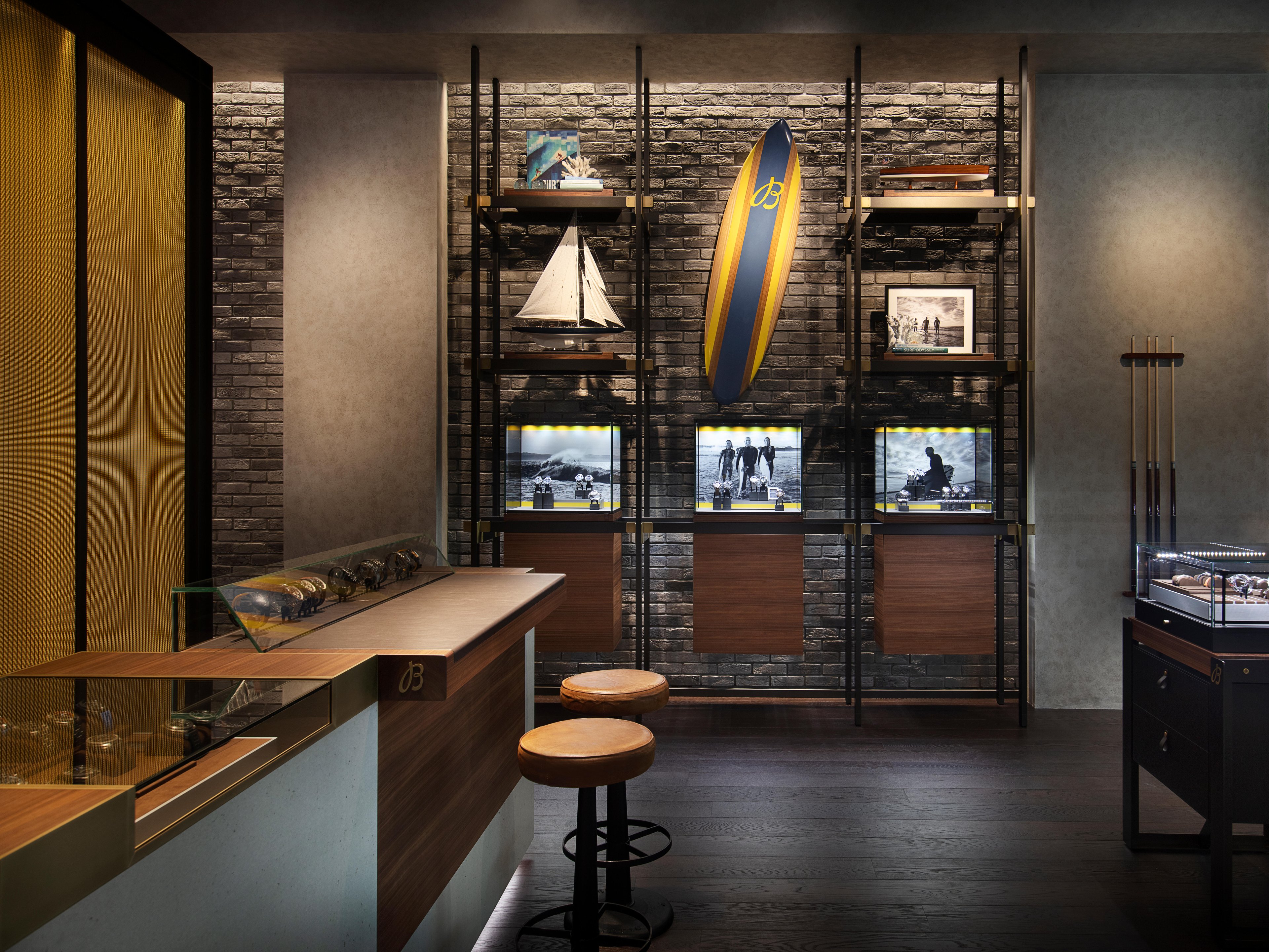 BREITLING BOUTIQUE DUBAI FASHION AVENUE