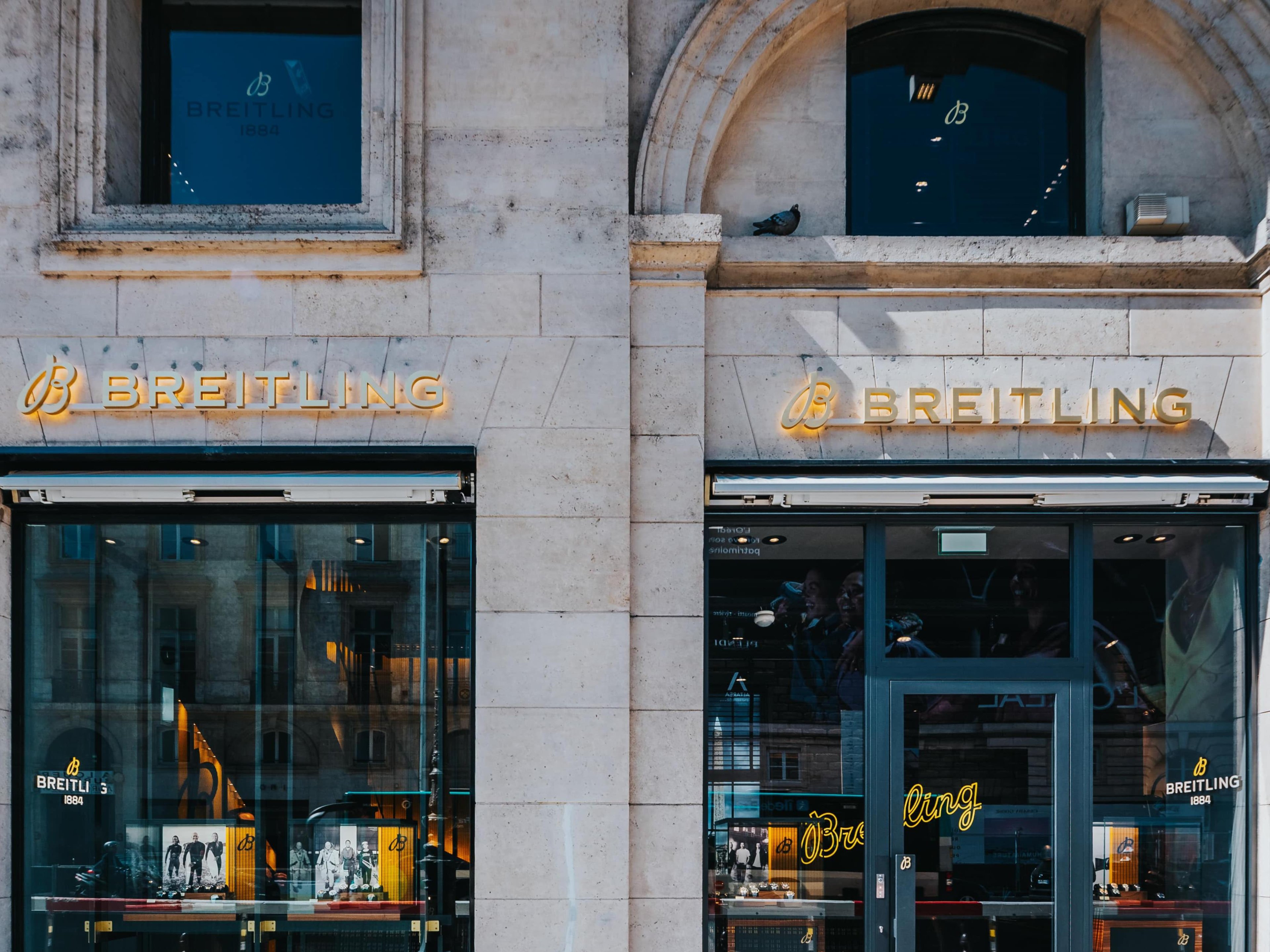 BREITLING BOUTIQUE PARIS ROYALE