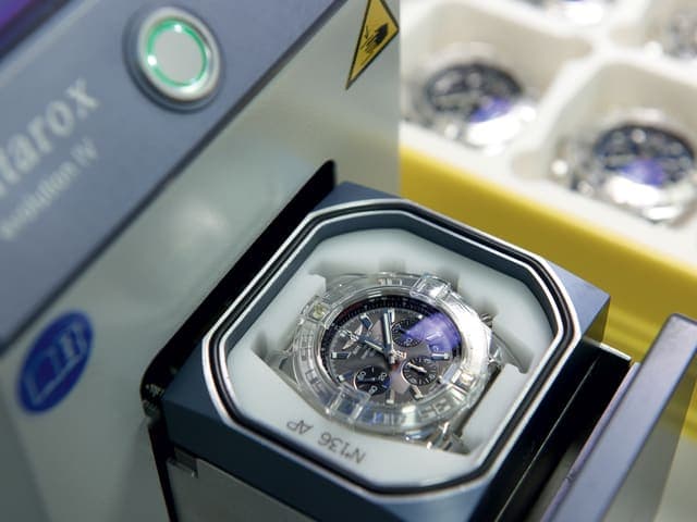 Breitling - Quality control