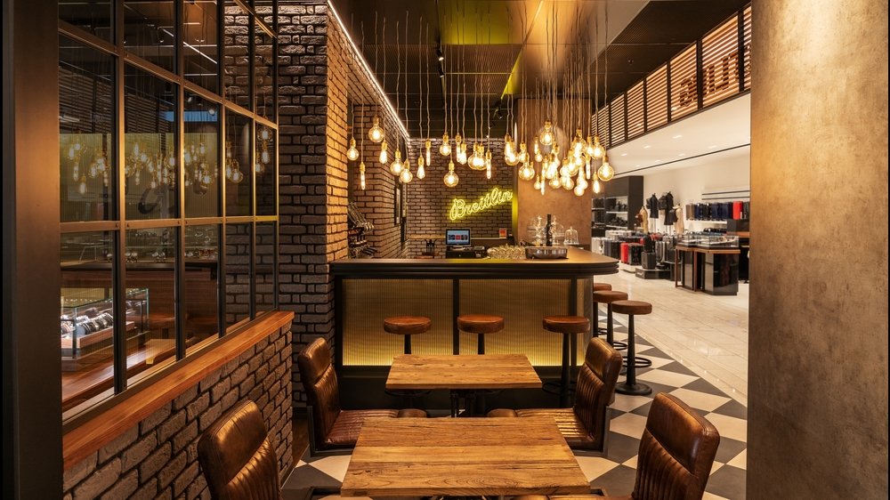 Breitling lanciert sein Bistro-Bar-Boutique-Konzept bei Jelmoli in Zürich