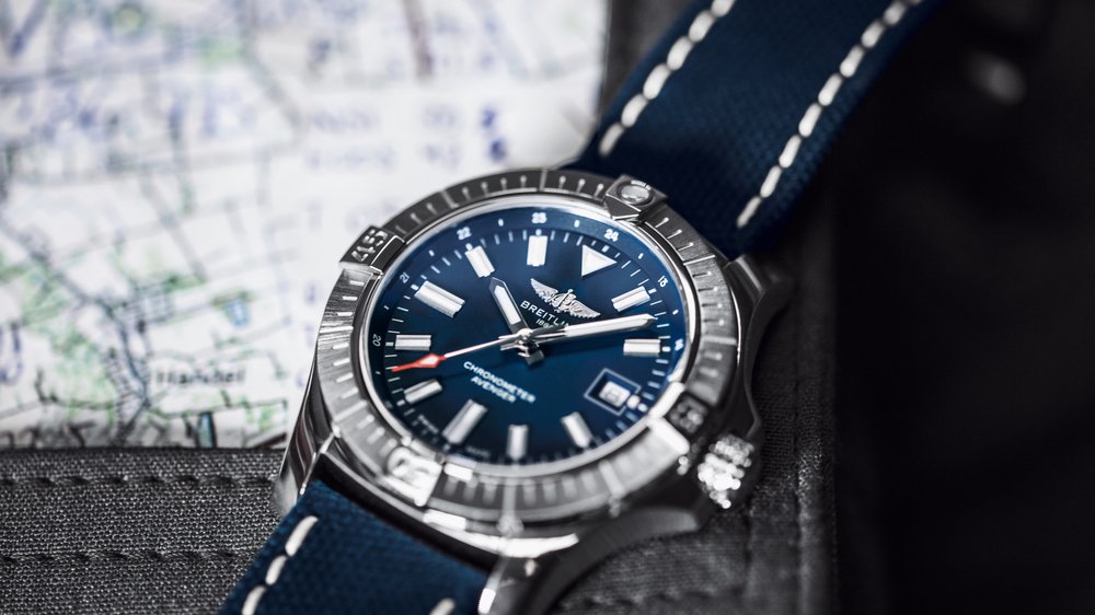 breitling avenger gmt blue