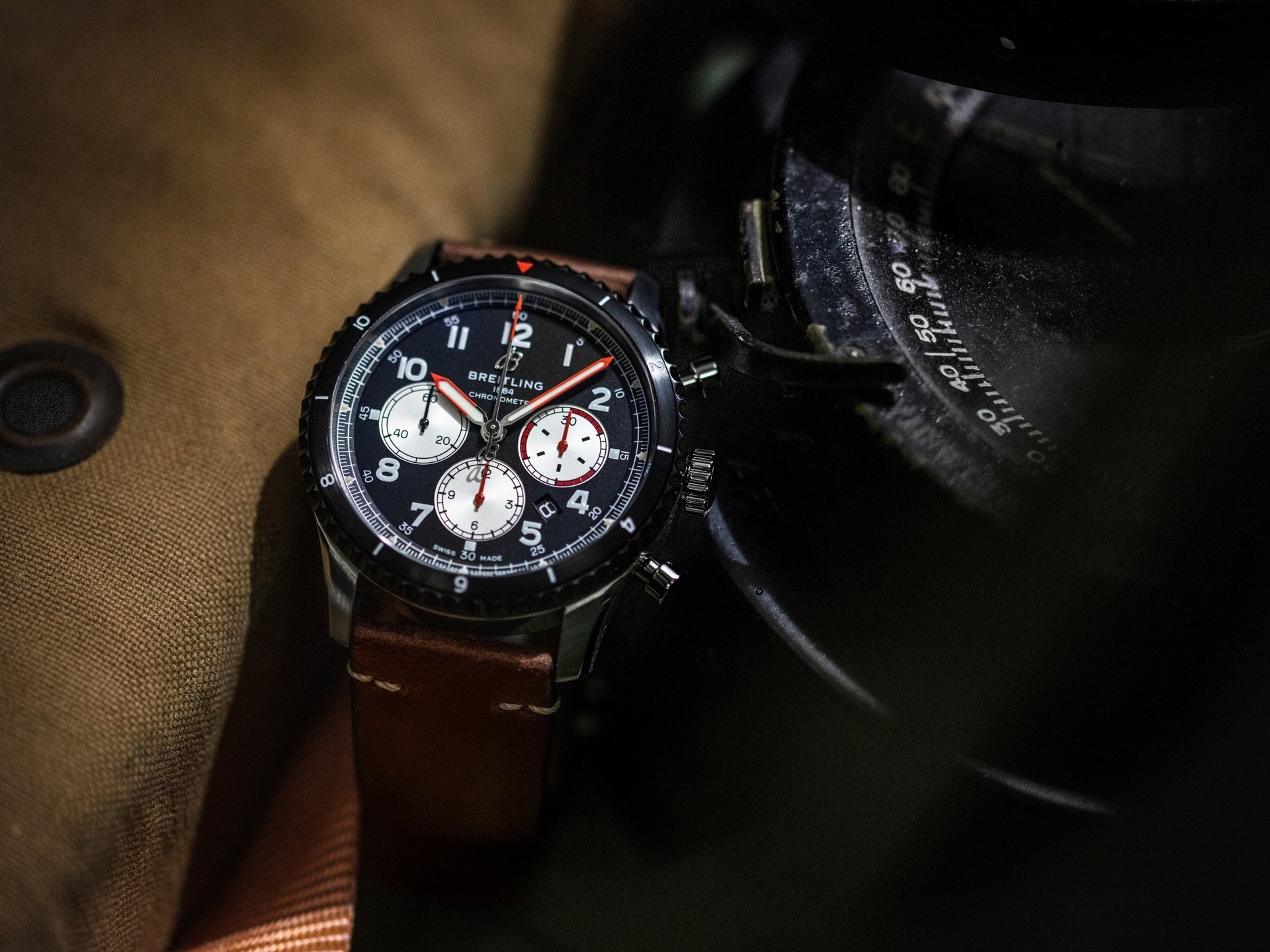 breitling aviator 8 swiss