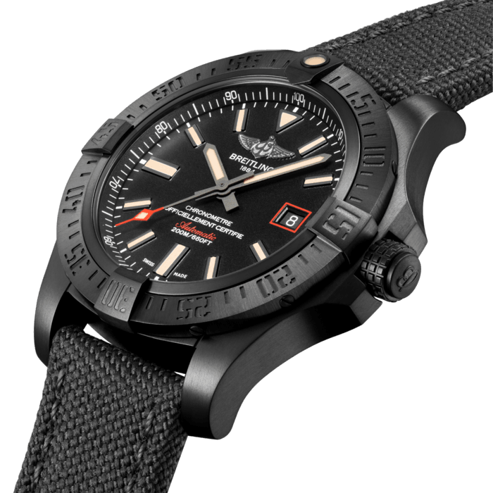 The high-performance, accurate and functional Avenger Blackbird, available in 44 mm and 48 mm, embodies a concentrated blend of the Breitling spirit. Its watchword is “power in action”. The light and sturdy titanium case features a highly resistant black carbon-based treatment, resulting in a “stealthy” aesthetic accentuated by its satin-brushed appearance. The dial is defined by its excellent readability, while the unidirectional rotating bezel with rider tabs keeps extremely precise count of flight or dive times. This vocation for top flight accomplishments is also reflected in the military-style anthracite strap in an ultra-durable high-tech fabric.