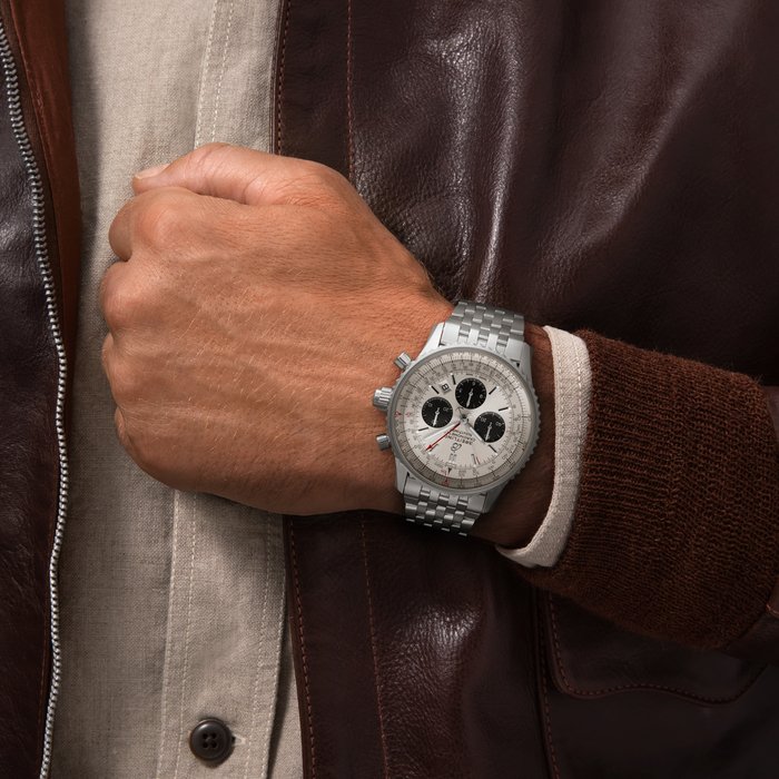 航空计时B03双追针计时腕表45（Navitimer B03 Chronograph Rattrapante 45）