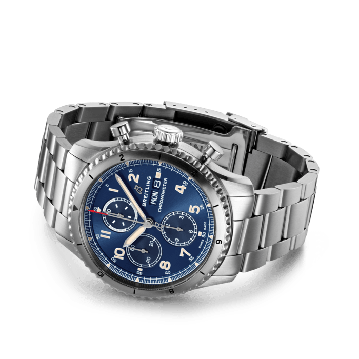 Aviator 8 Chronograph 43
