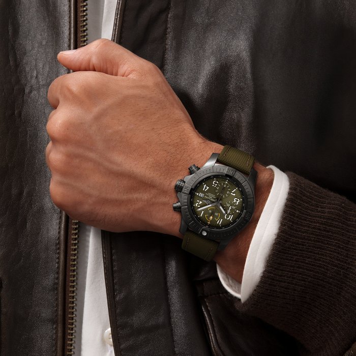 Avenger Chronograph 45 Night Mission復仇者夜間任務計時腕錶